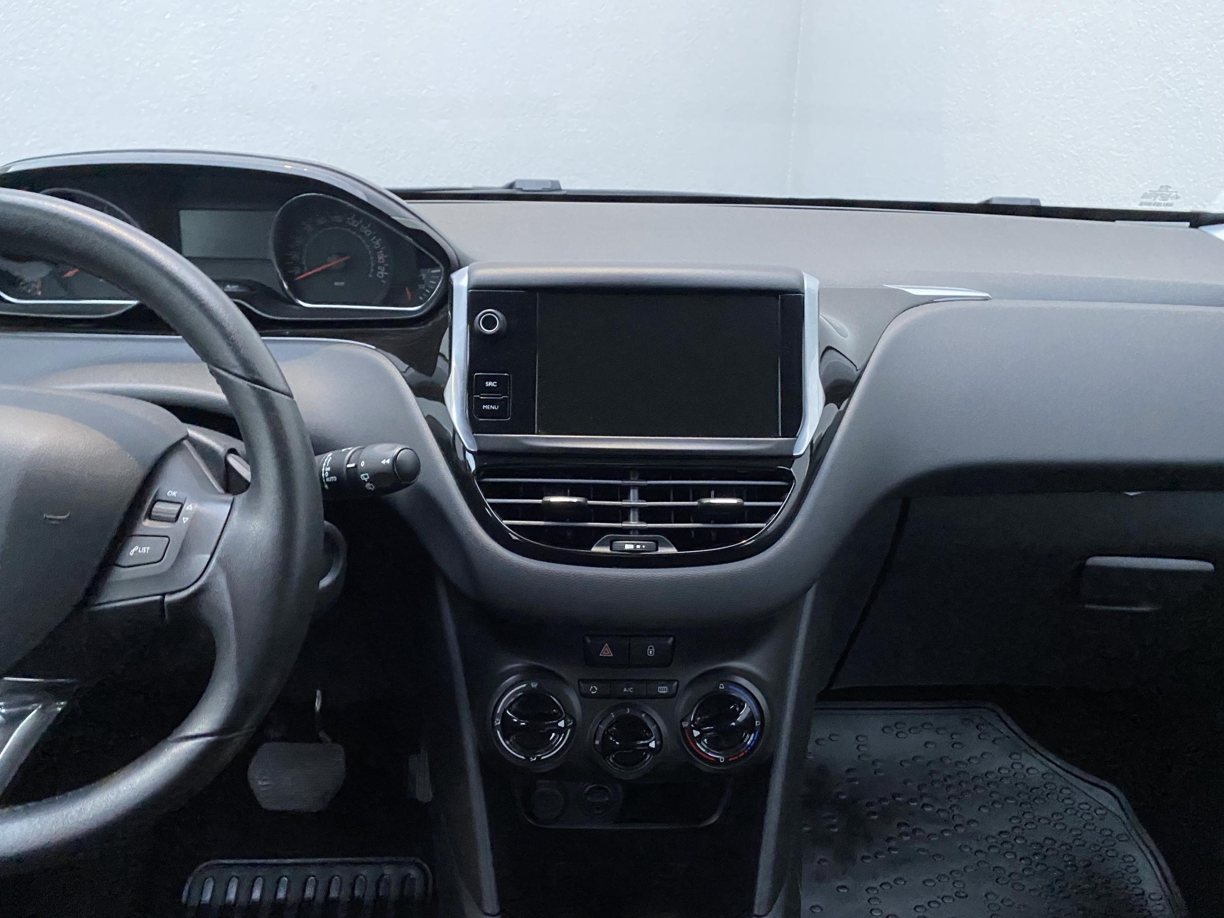 Peugeot 208, 2014 - pohled č. 12