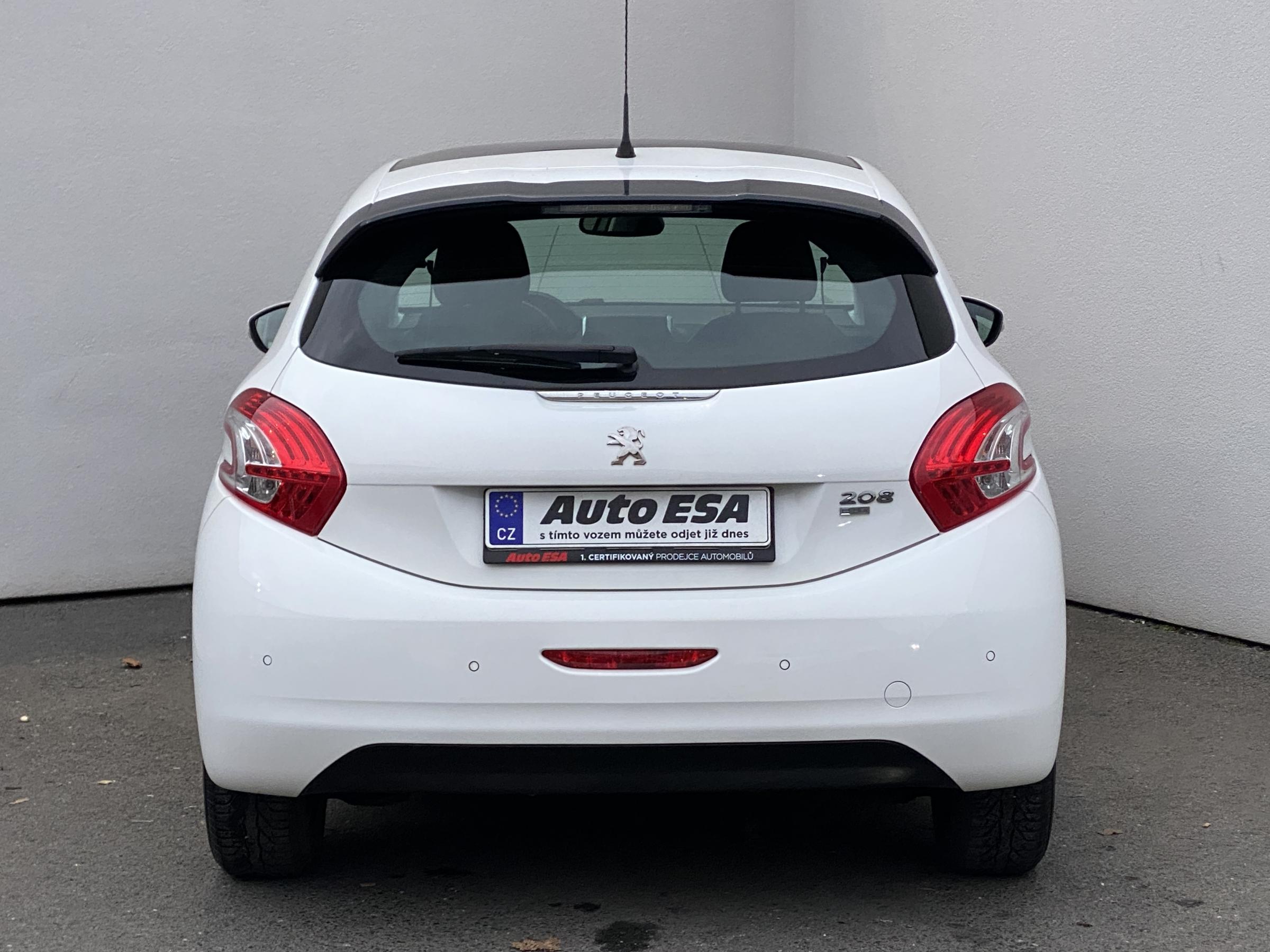 Peugeot 208, 2014 - pohled č. 5