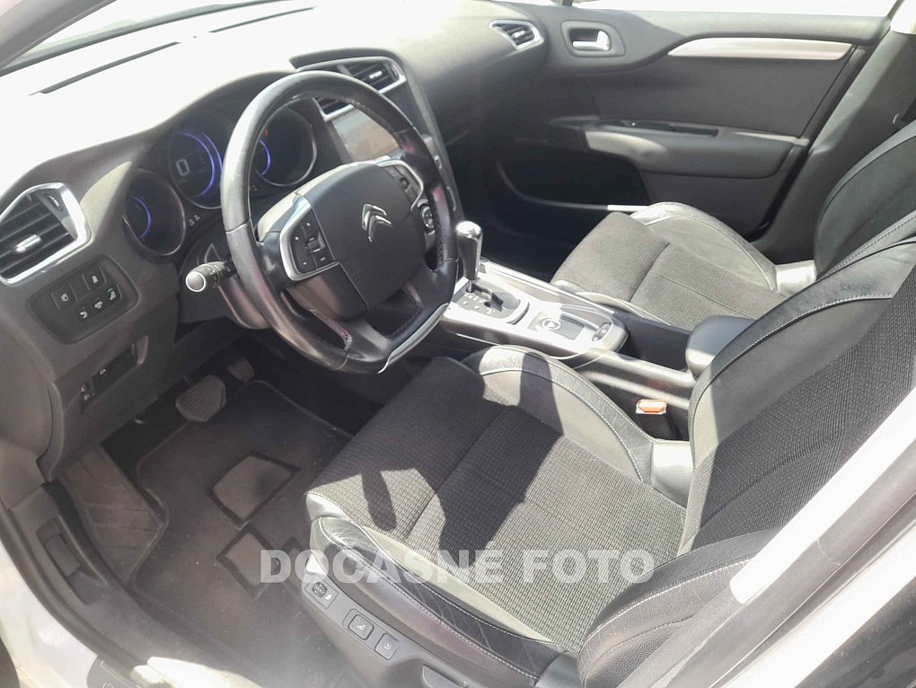 Citroën C4 1.2PT 