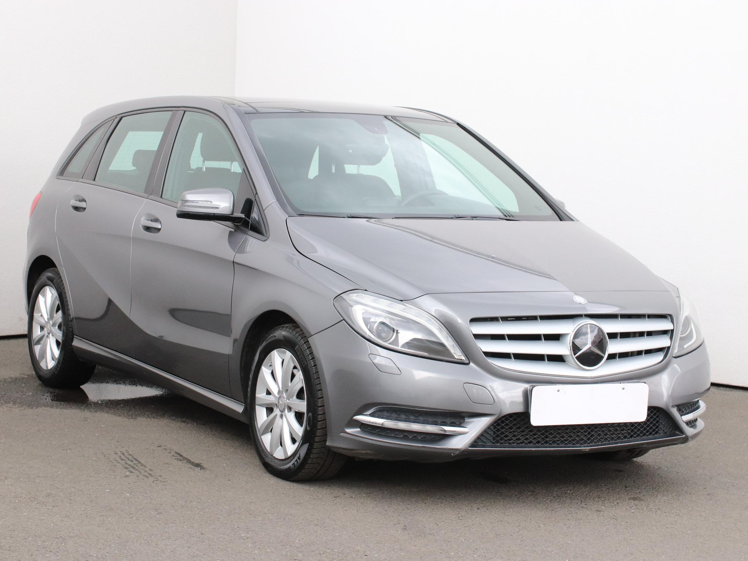 Mercedes Benz Trida B 1 6i Benzin Autobazar Autoesa