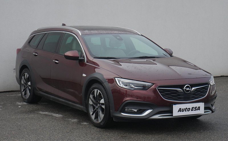 Opel Insignia 2.0 CDTi Country Tourer