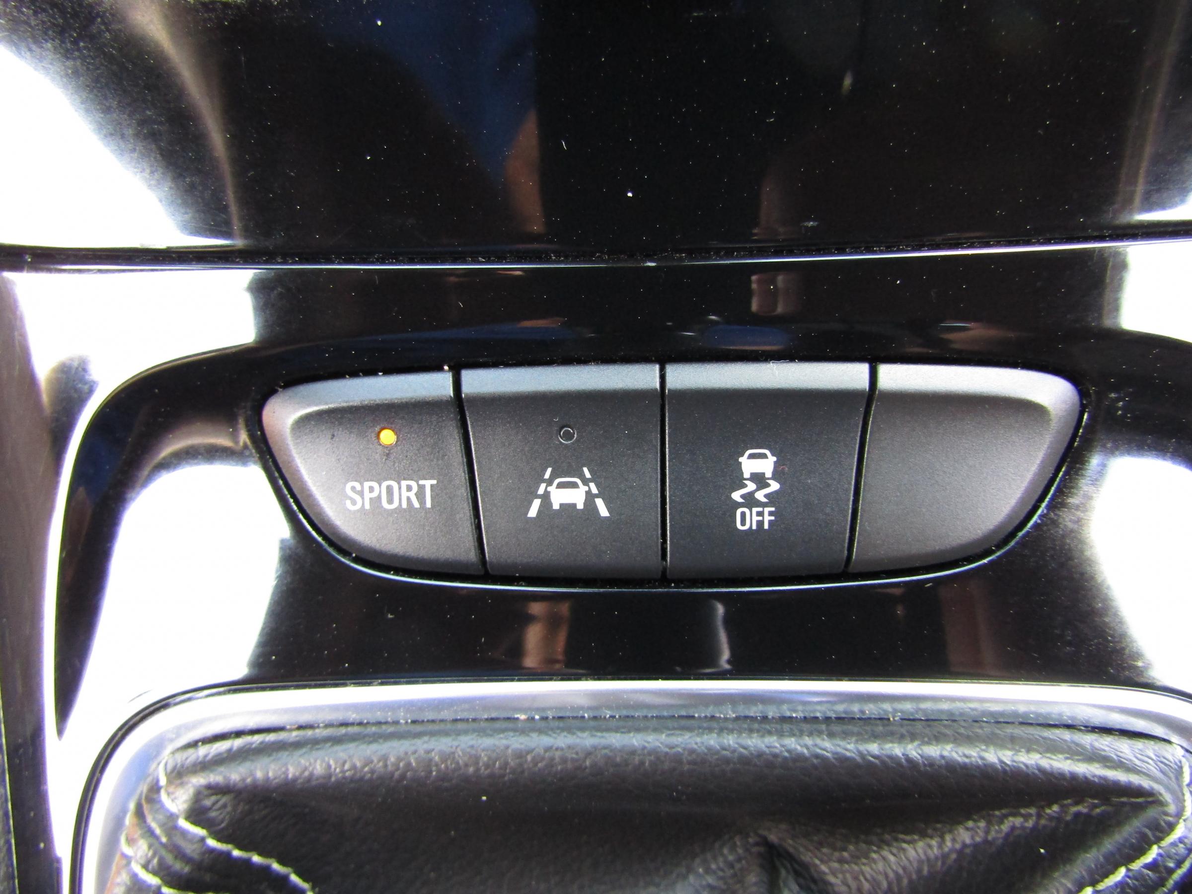 Opel Astra, 2016 - pohled č. 21