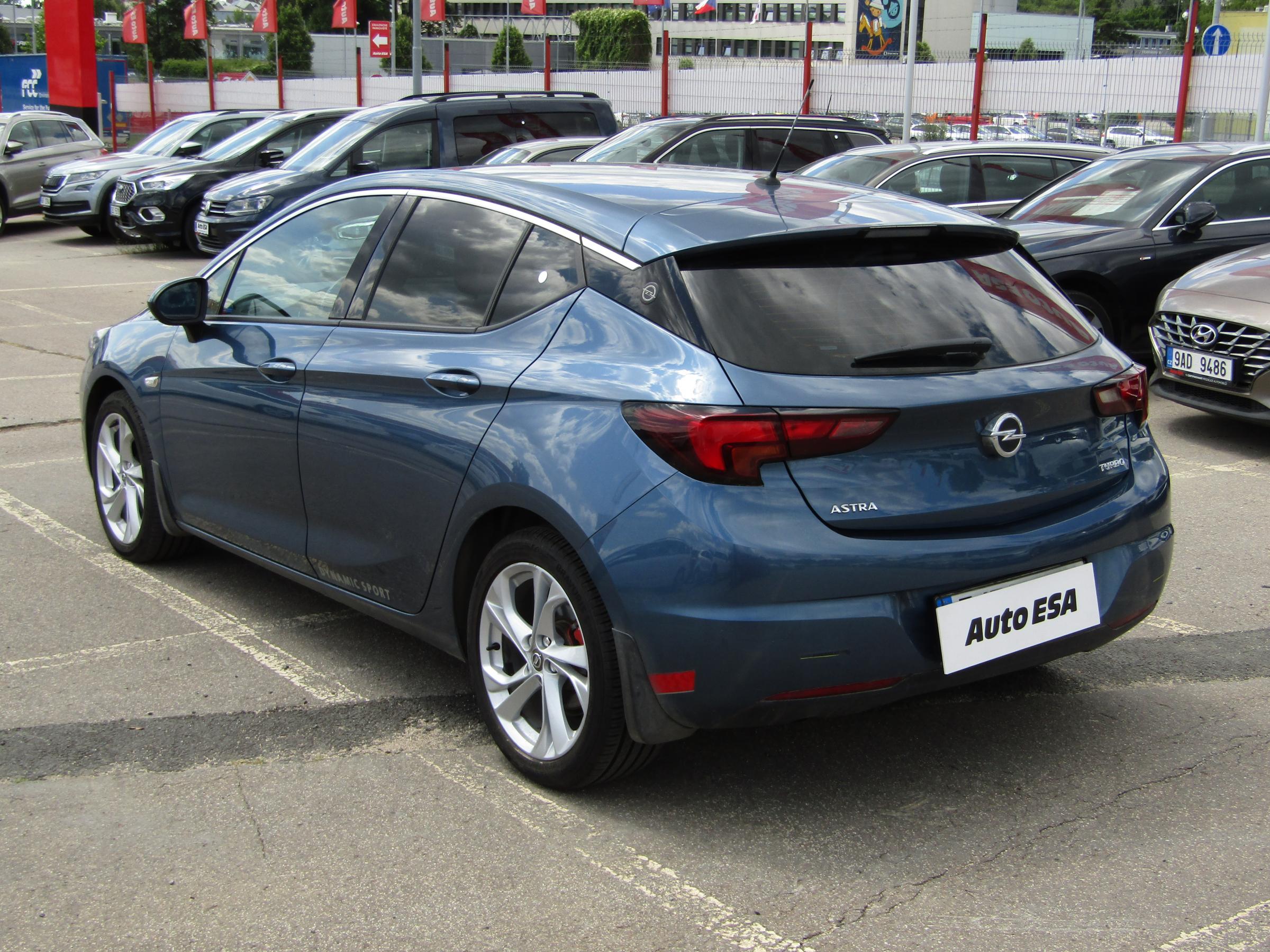 Opel Astra, 2016 - pohled č. 6