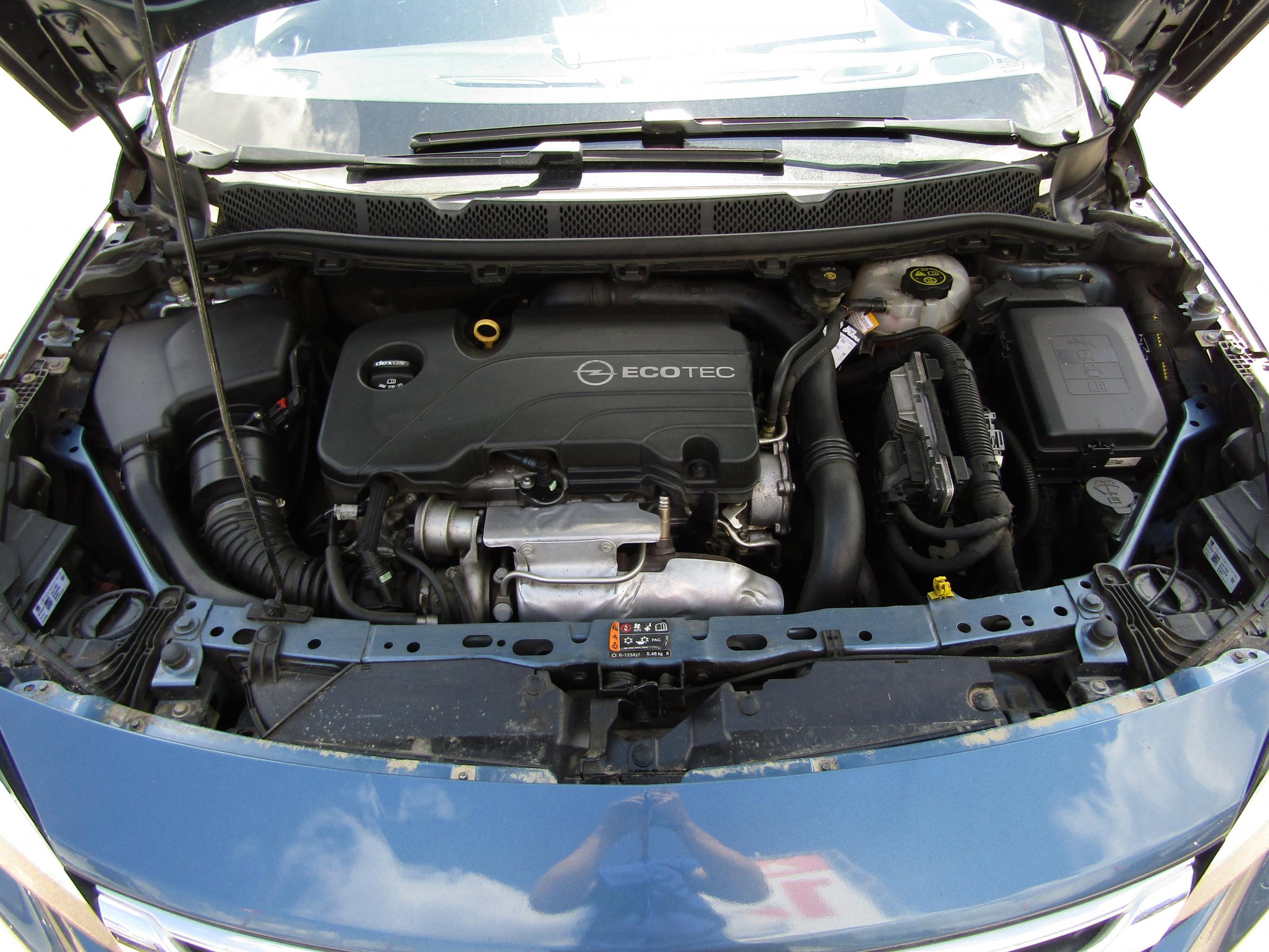 Opel Astra, 2016 - pohled č. 7