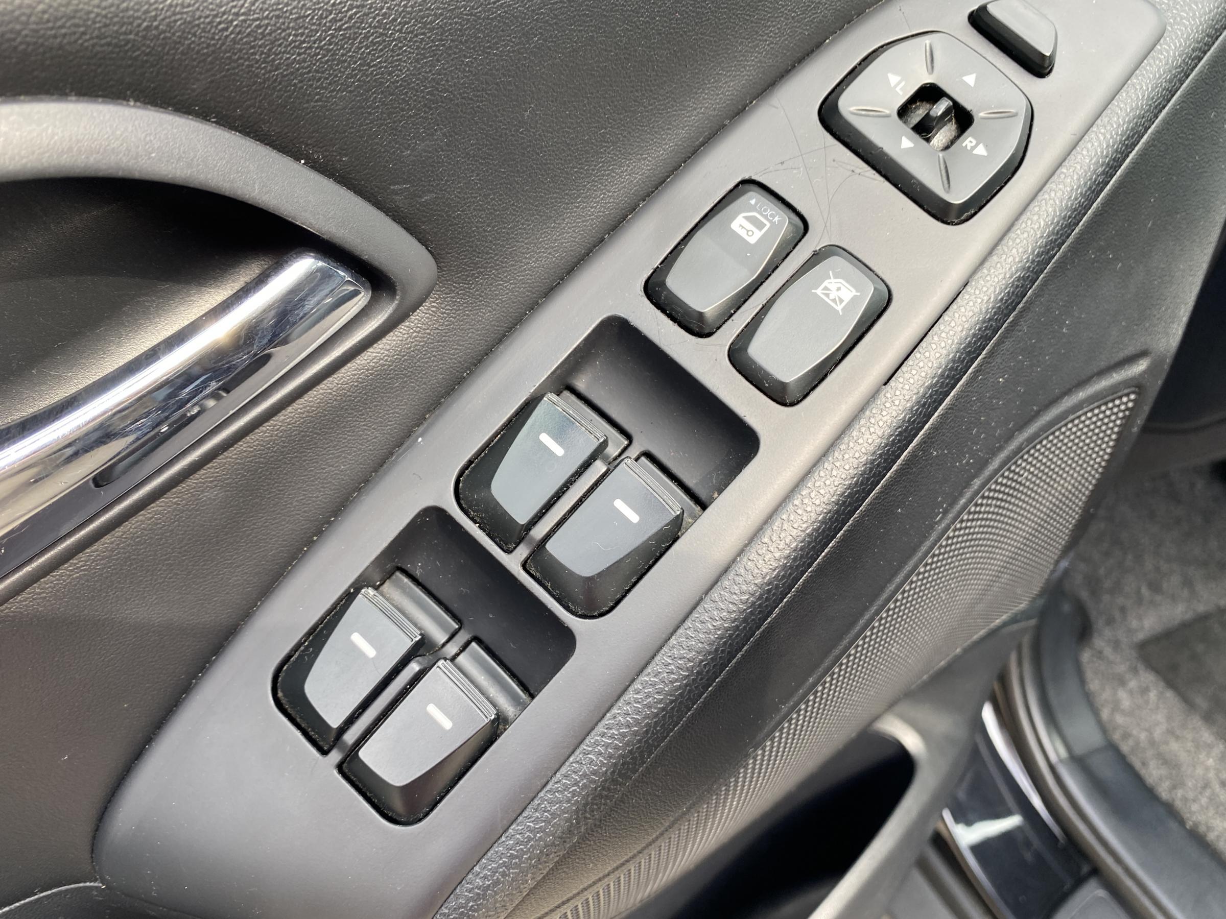 Hyundai ix35, 2011 - pohled č. 13