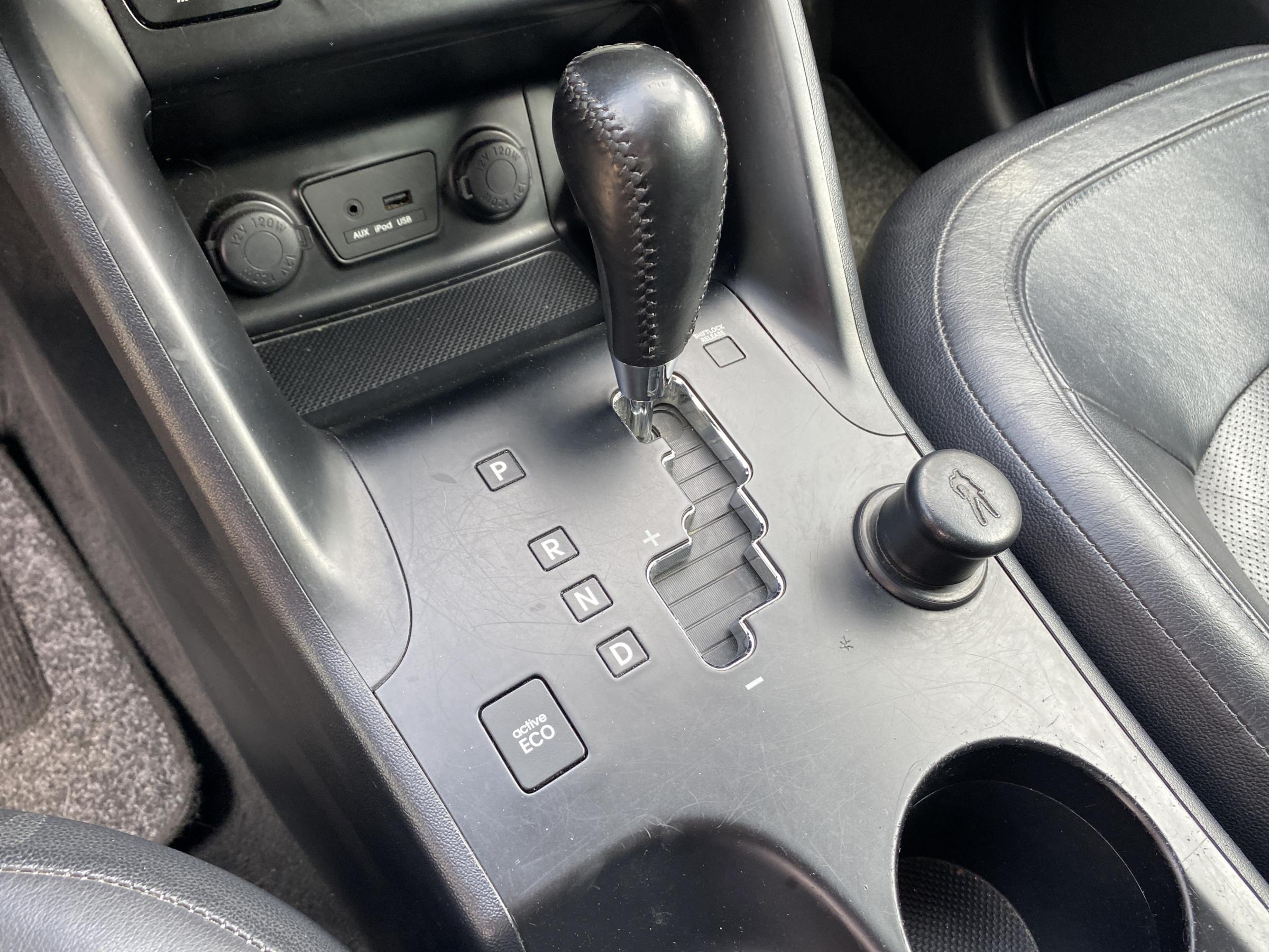 Hyundai ix35, 2011 - pohled č. 17