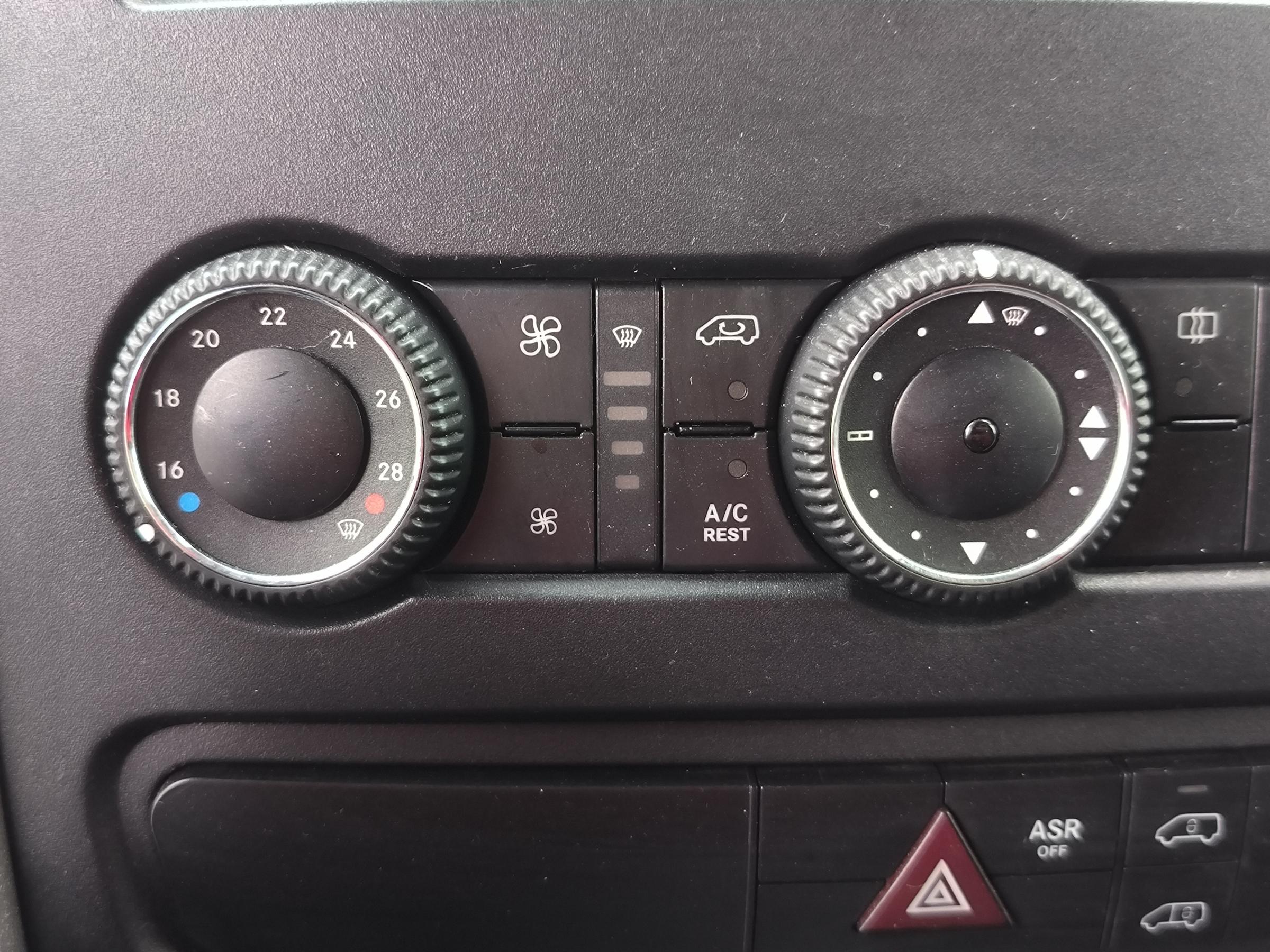 Volkswagen Crafter, 2016 - pohled č. 14