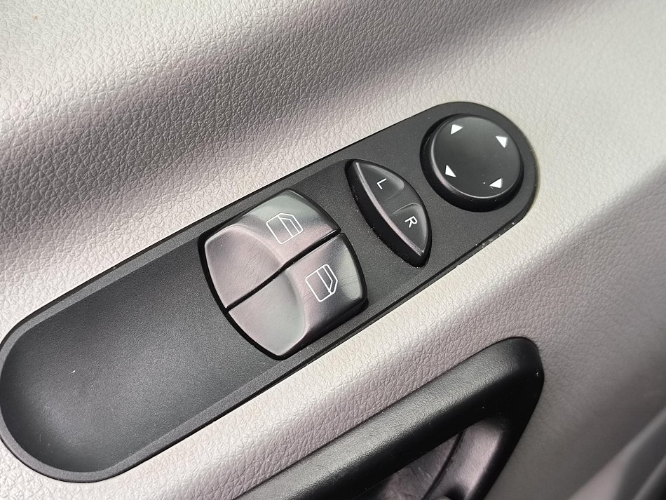 Volkswagen Crafter 2.0TDi  L2H1