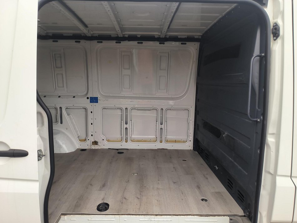 Volkswagen Crafter 2.0TDi  L2H1