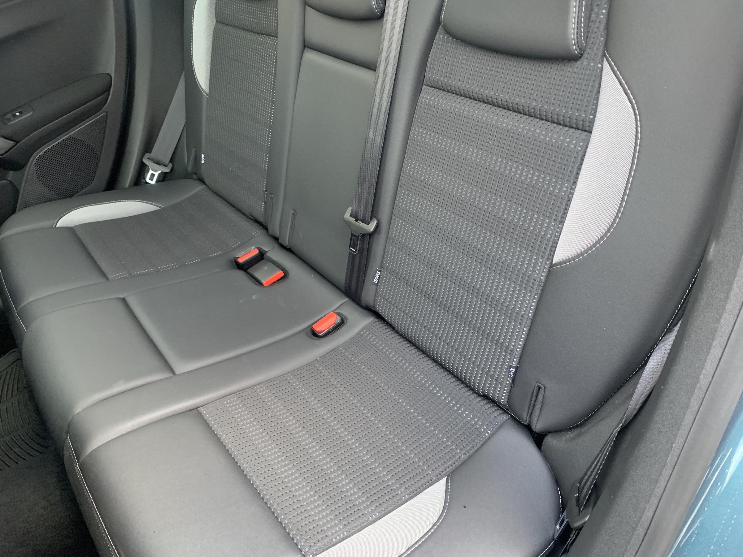 Peugeot 2008, 2016 - pohled č. 10