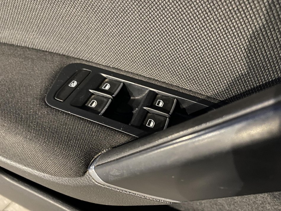 Volkswagen Golf 2.0 TSi GTi