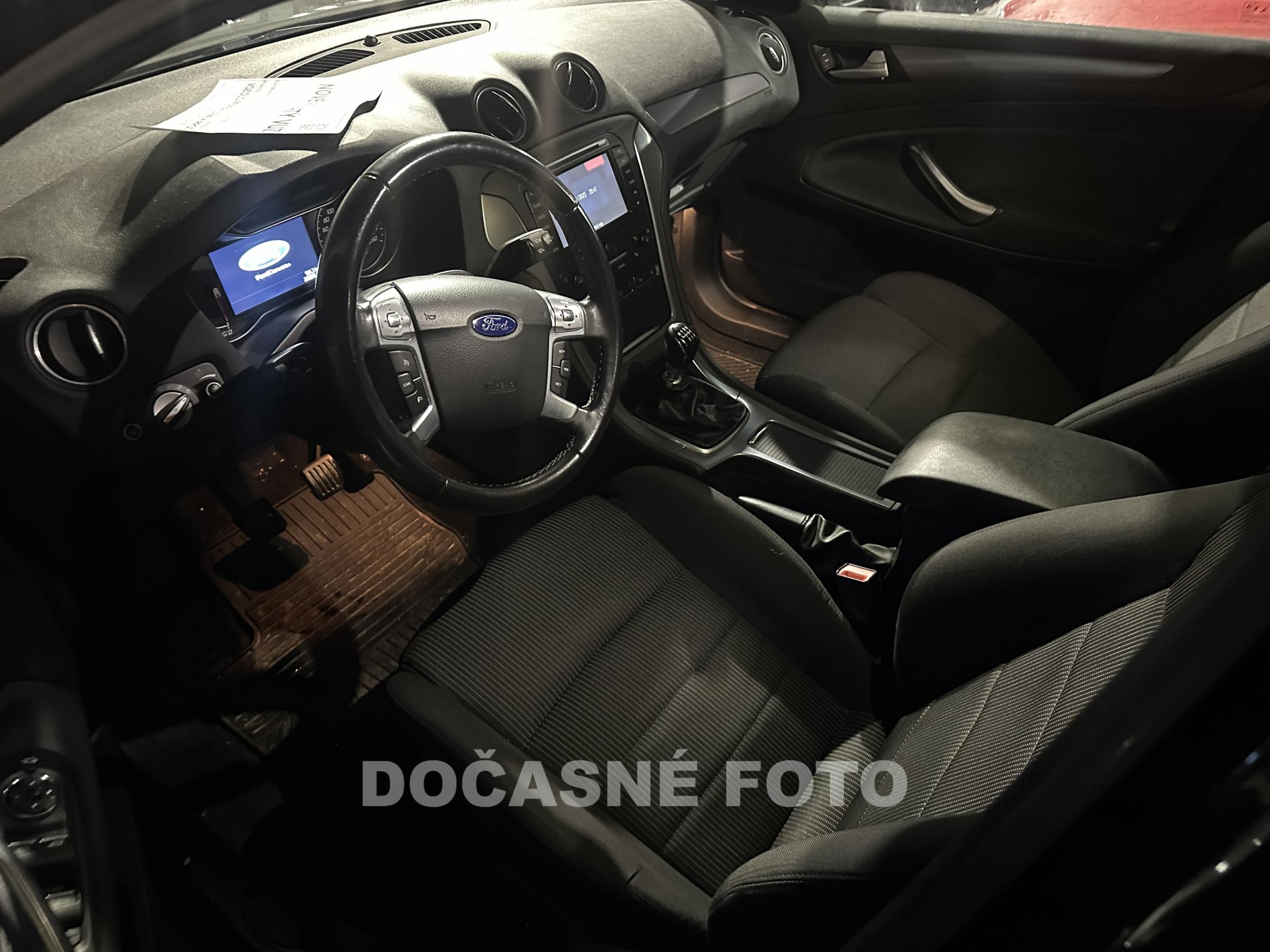 Ford Mondeo, 2013 - pohled č. 3