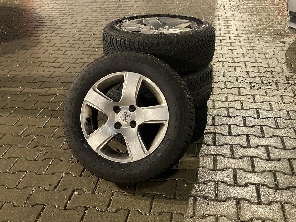 Peugeot 3008 1.6 HDi Active