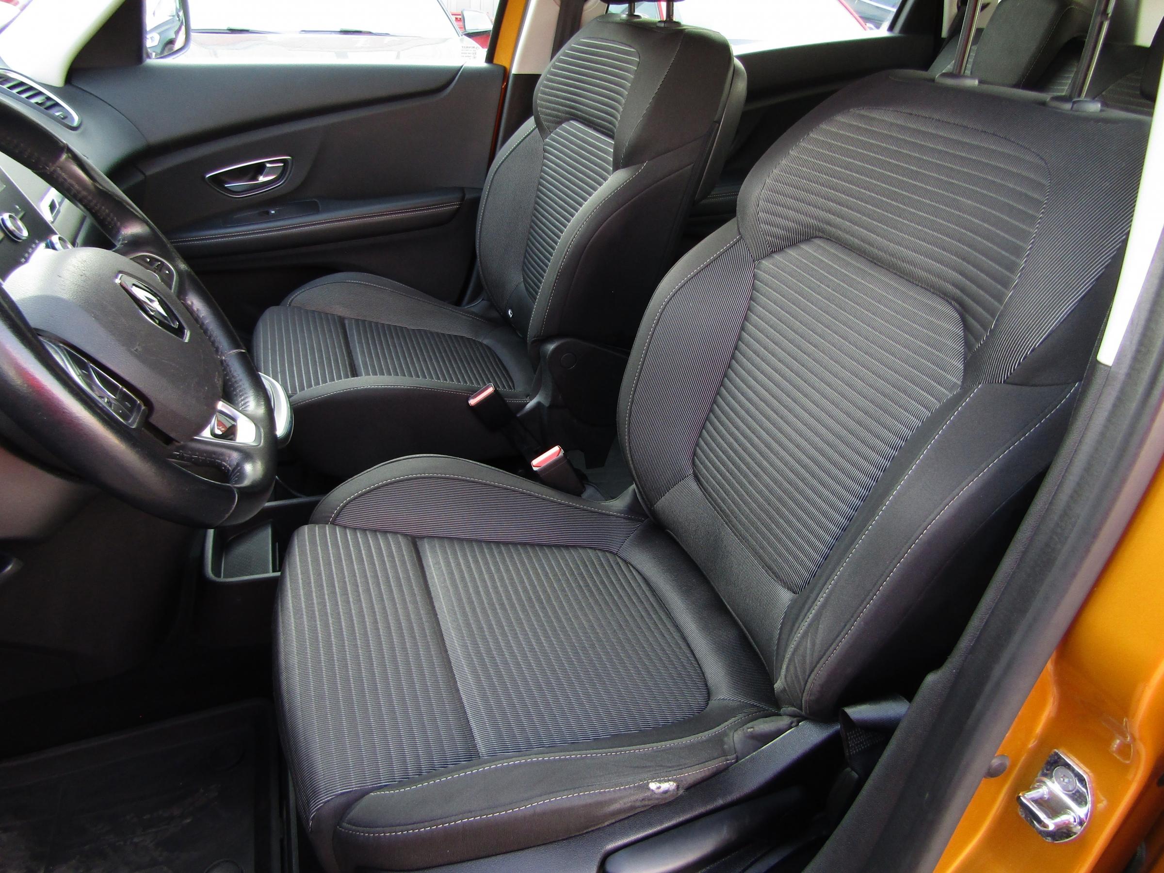 Renault Scénic, 2017 - pohled č. 9