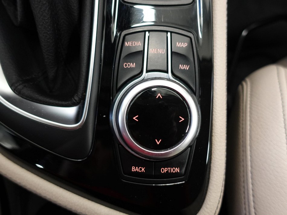 BMW Řada 2 2.0d  220d xDrive