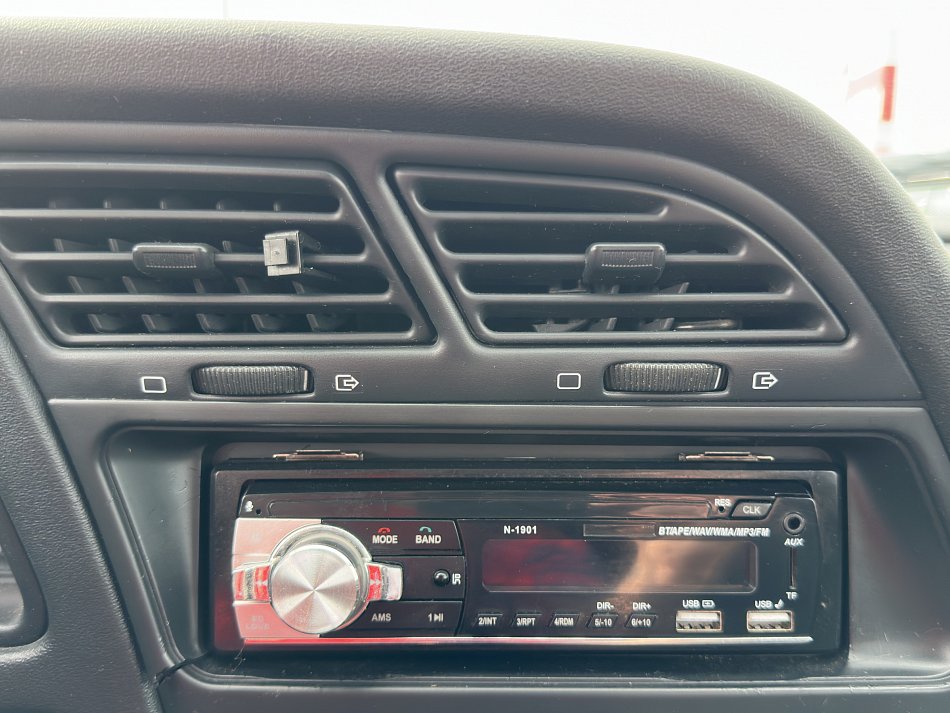 Peugeot 306 1.4i 