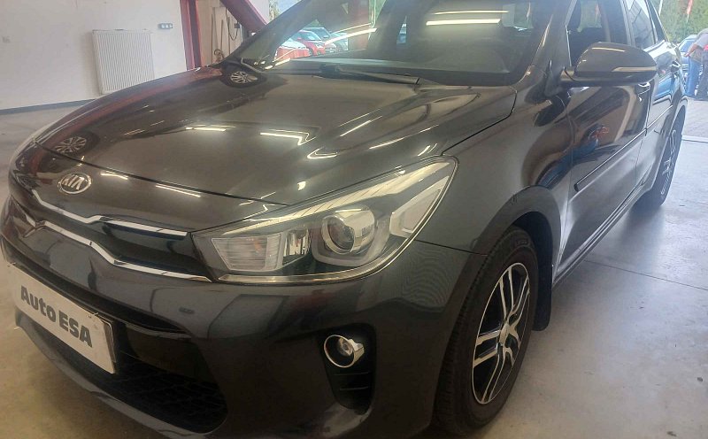 Kia Rio 1.4i 