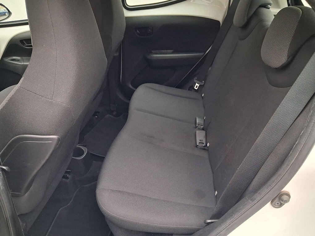 Toyota Aygo 1.0i 
