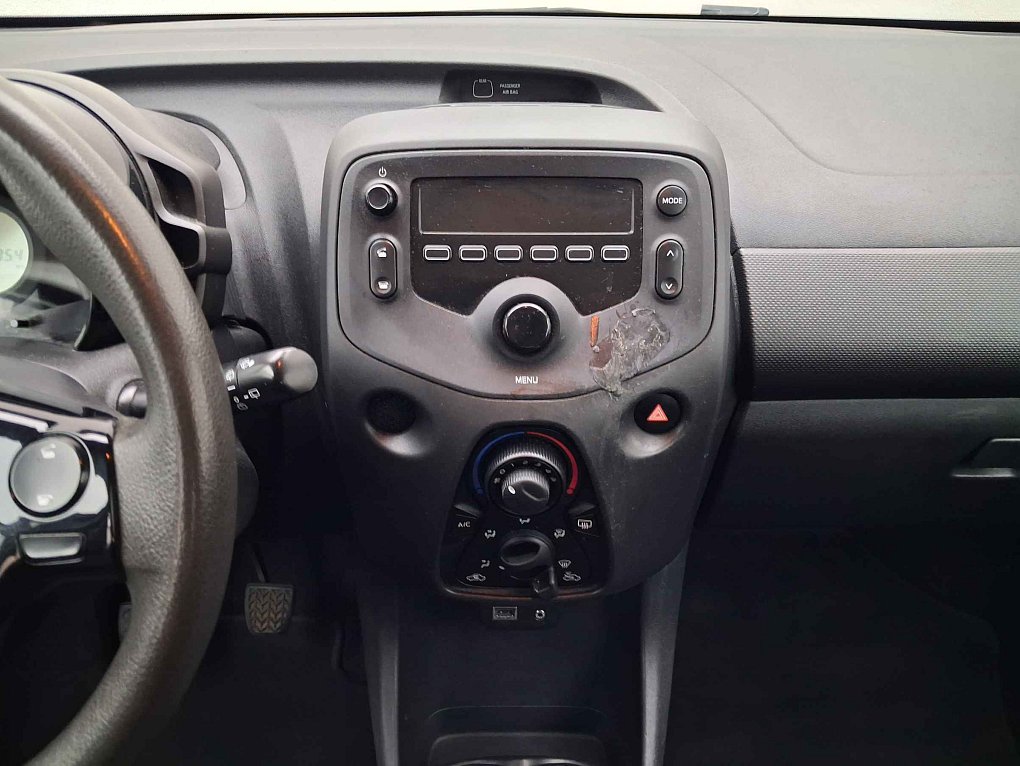 Toyota Aygo 1.0i 