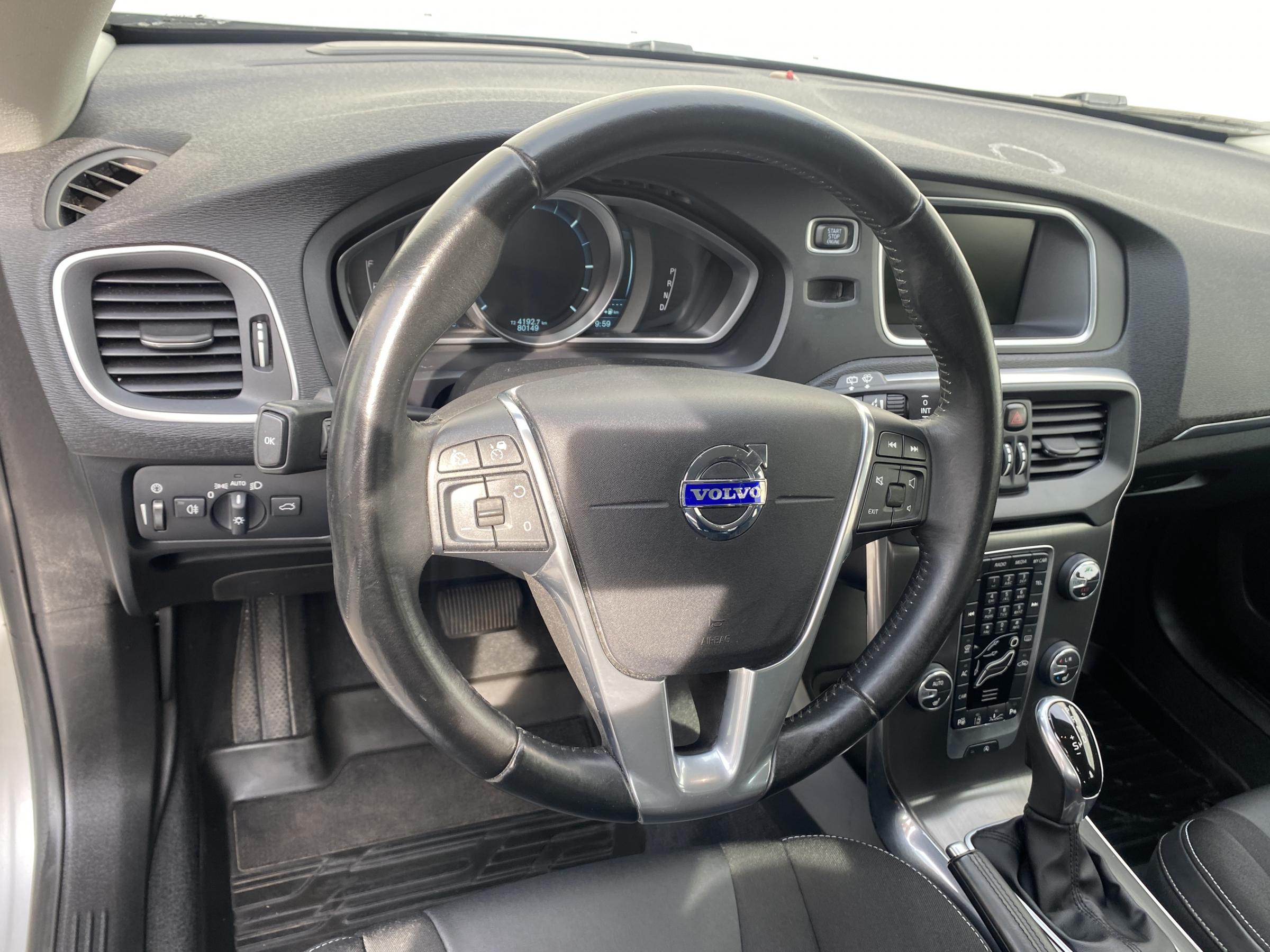 Volvo V40, 2013 - pohled č. 13