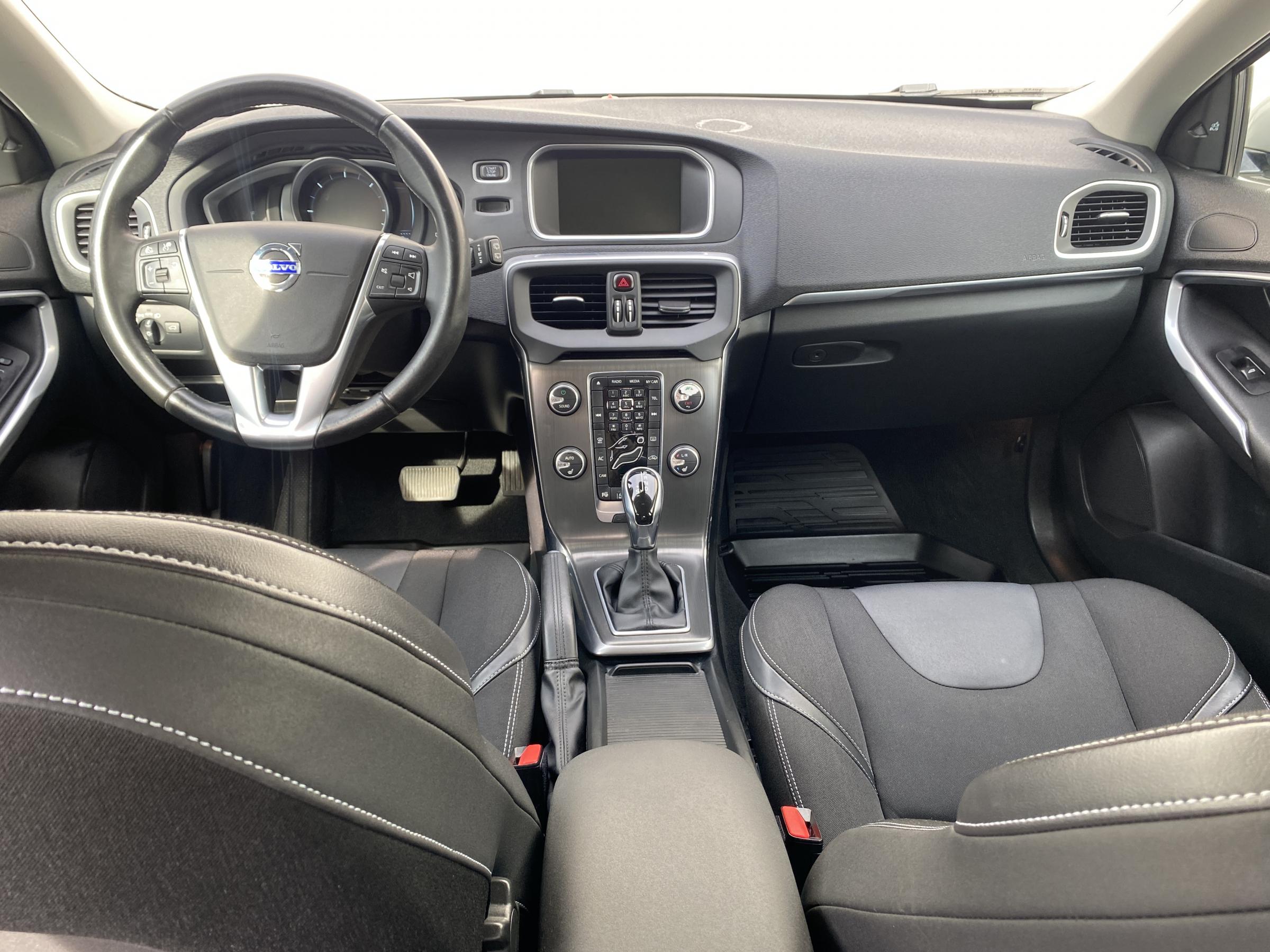 Volvo V40, 2013 - pohled č. 8