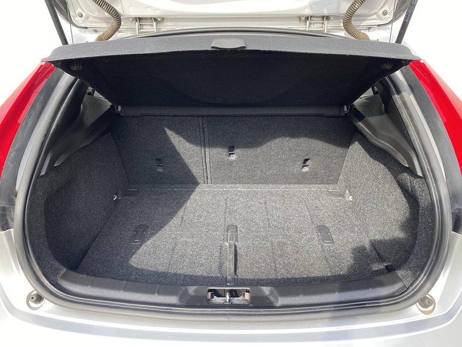 Volvo V40 1.6 D2 Momentum