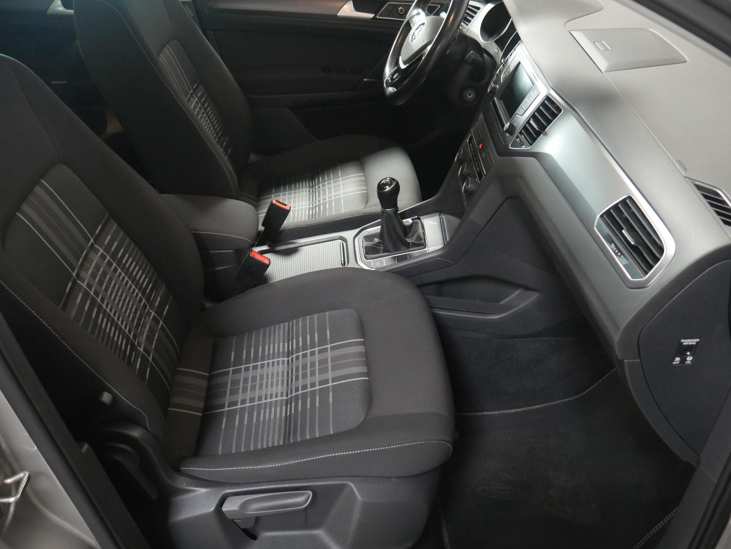 Volkswagen Sportsvan, 2016 - pohled č. 12