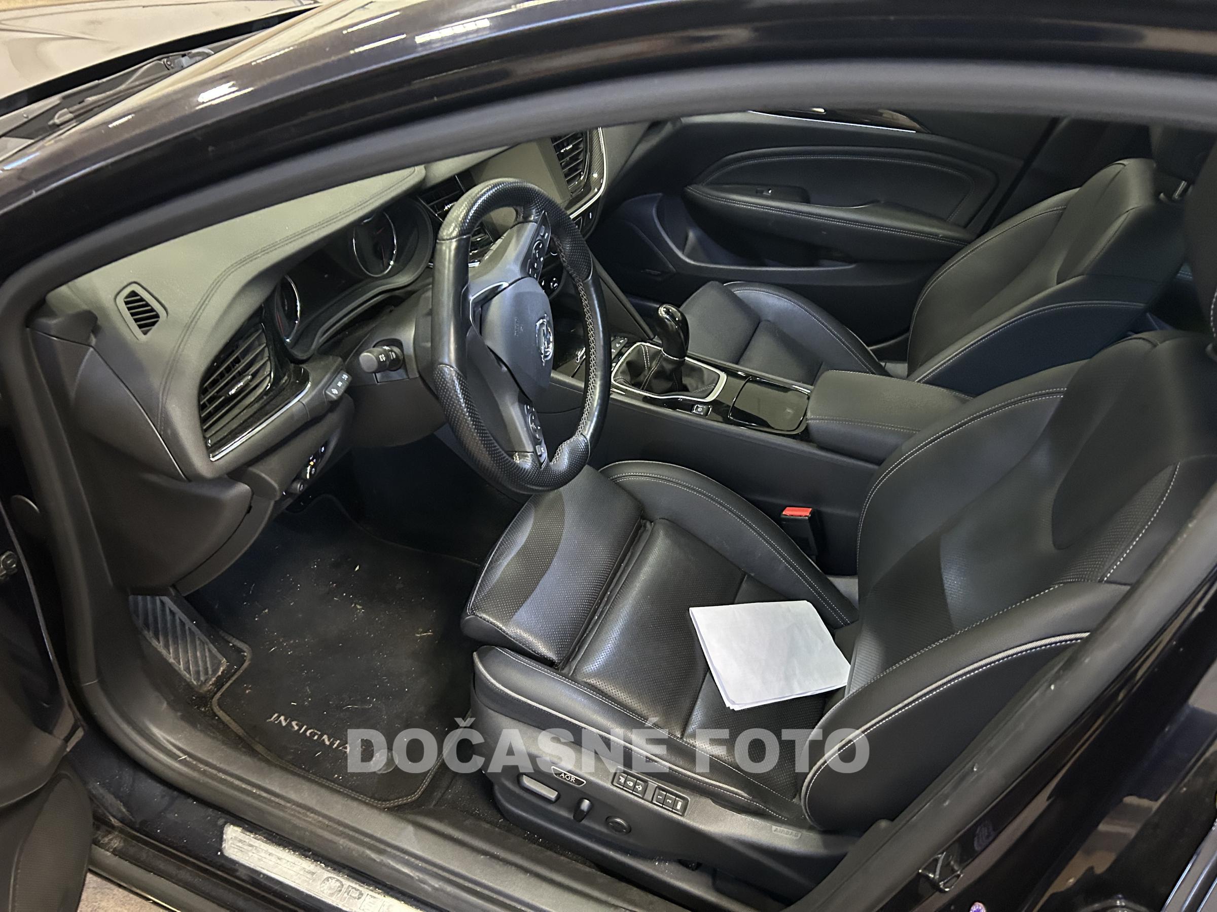 Opel Insignia, 2017 - pohled č. 3