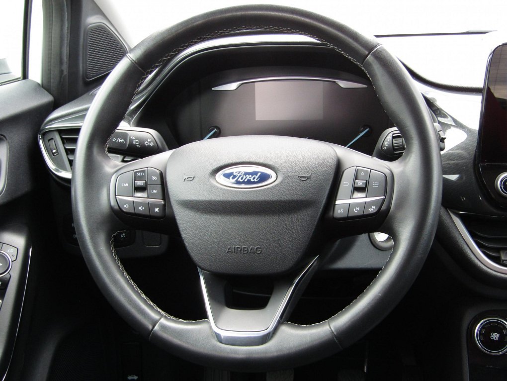 Ford Puma 1.0 EB Titanium