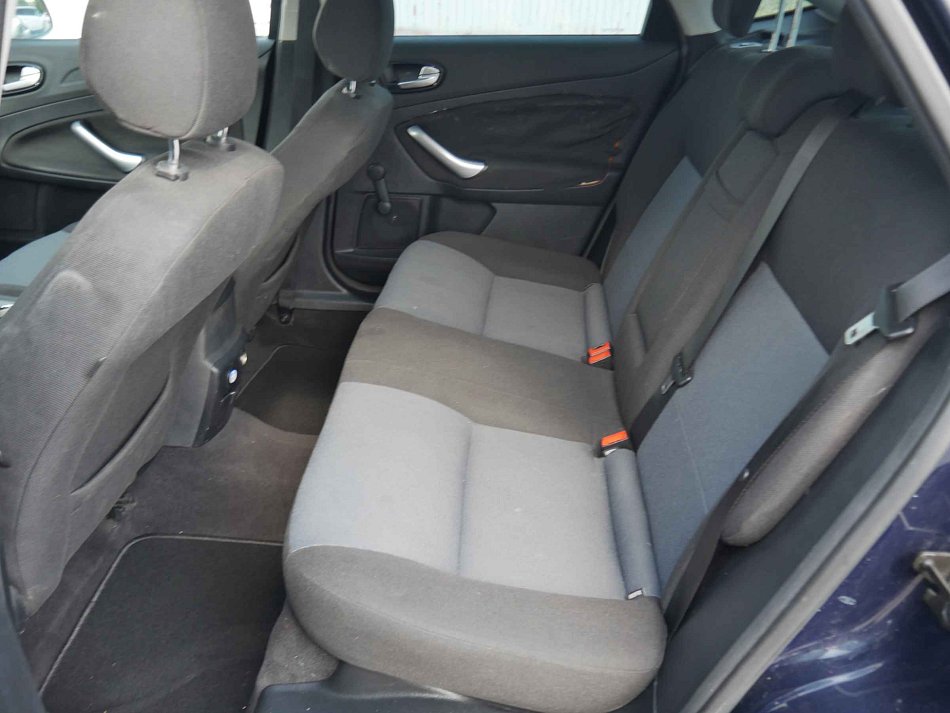 Ford Mondeo 1.8TDCi 
