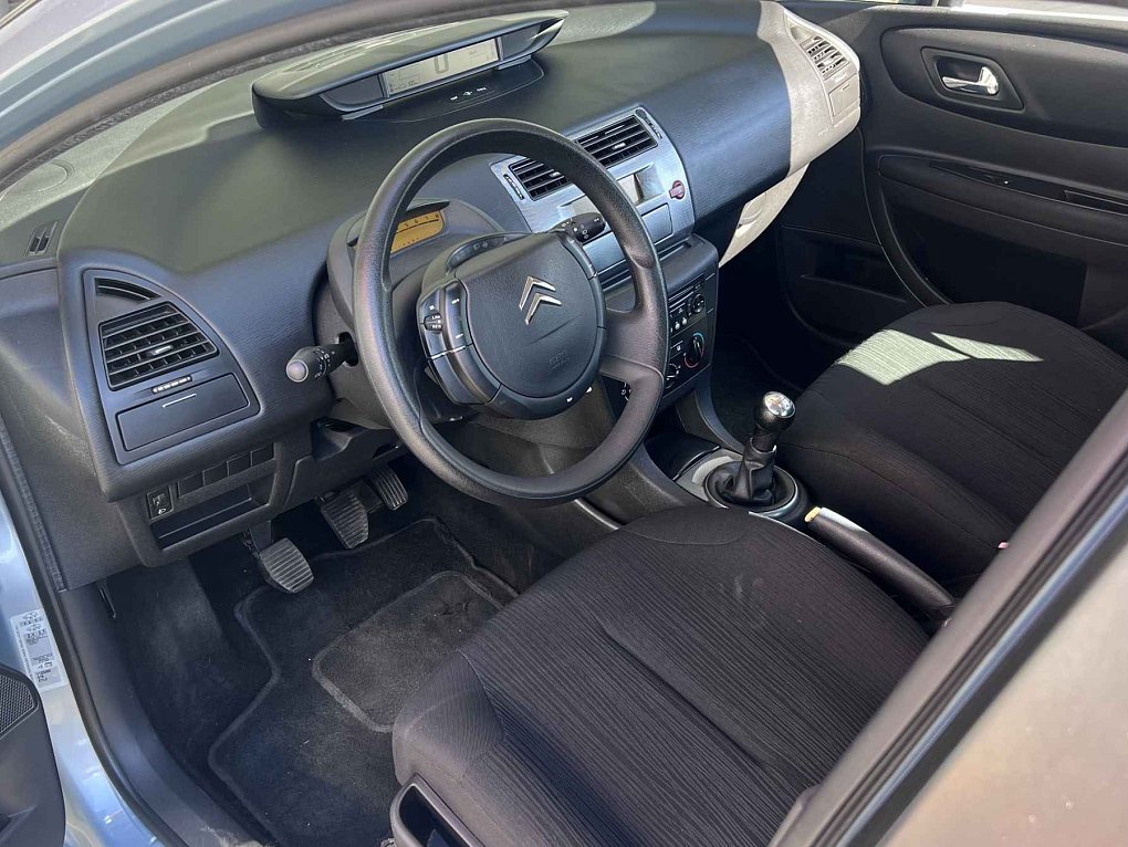 Citroën C4 1.6 i 