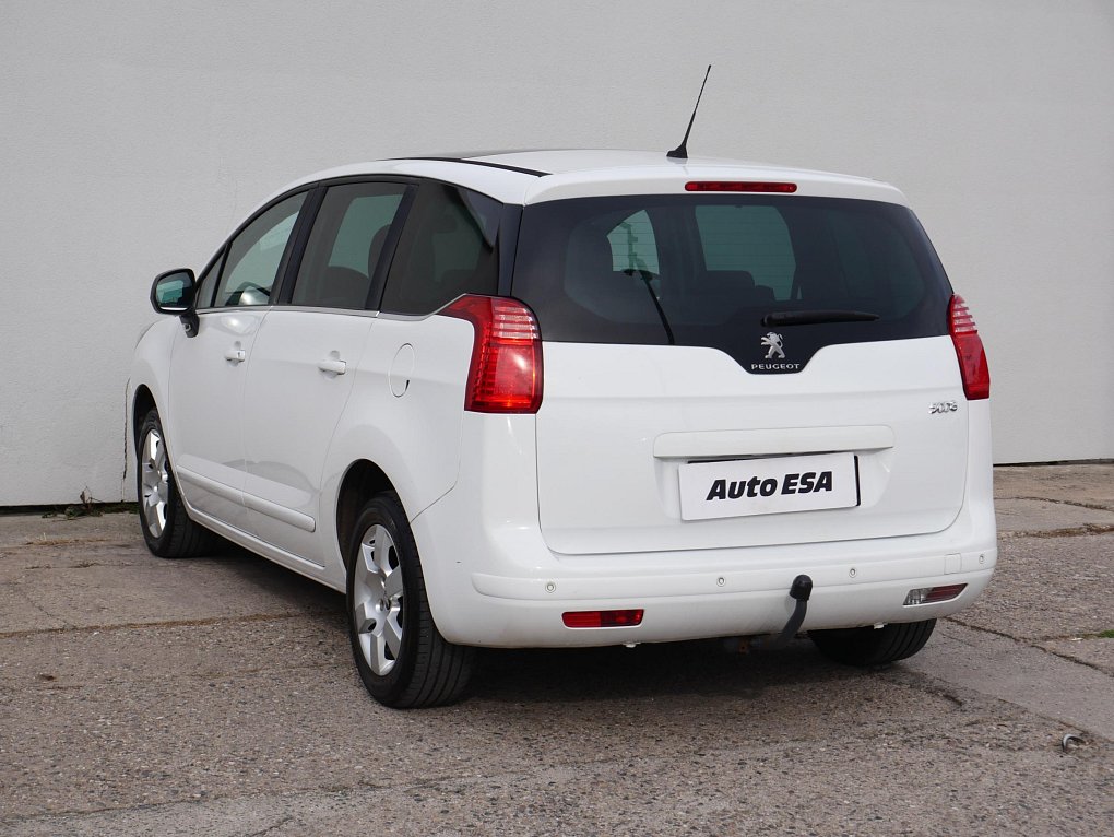 Peugeot 5008 1.2PT 