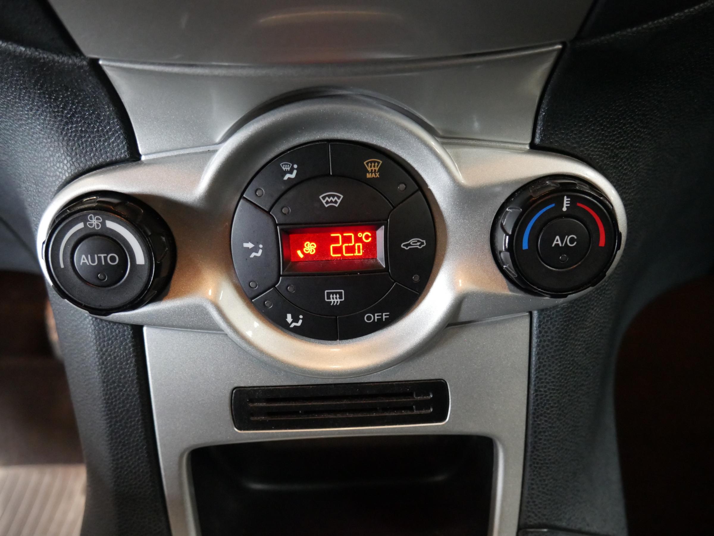 Ford Fiesta, 2012 - pohled č. 14