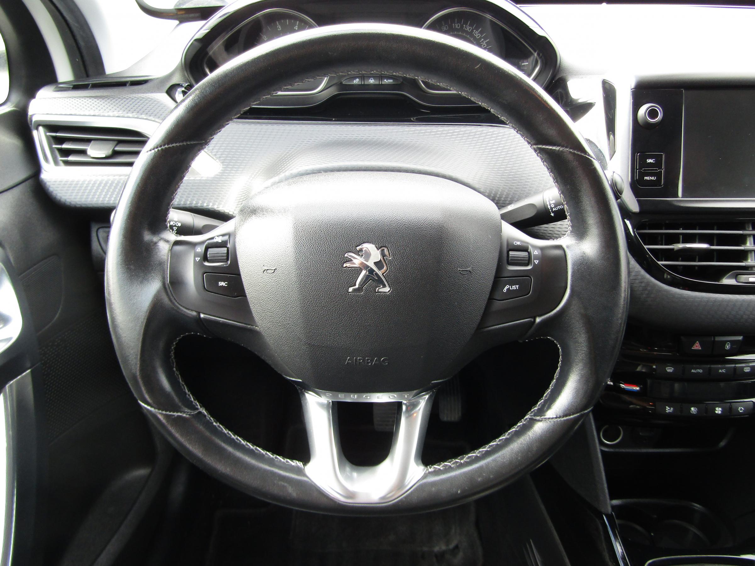 Peugeot 2008, 2015 - pohled č. 11