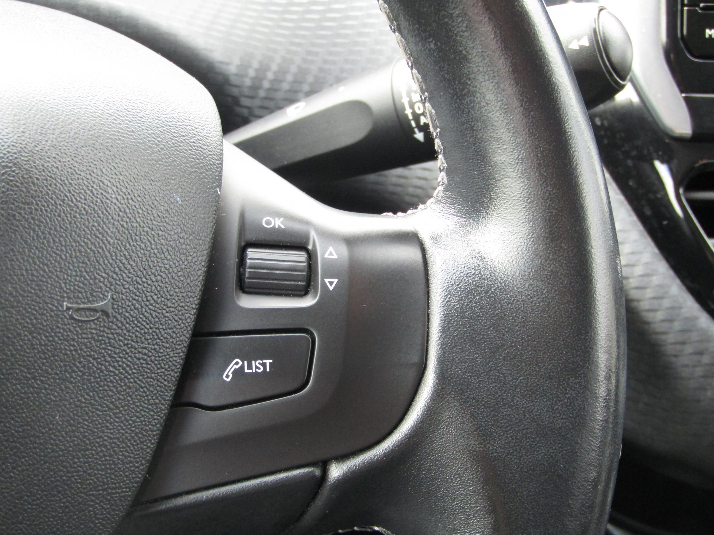 Peugeot 2008, 2015 - pohled č. 13