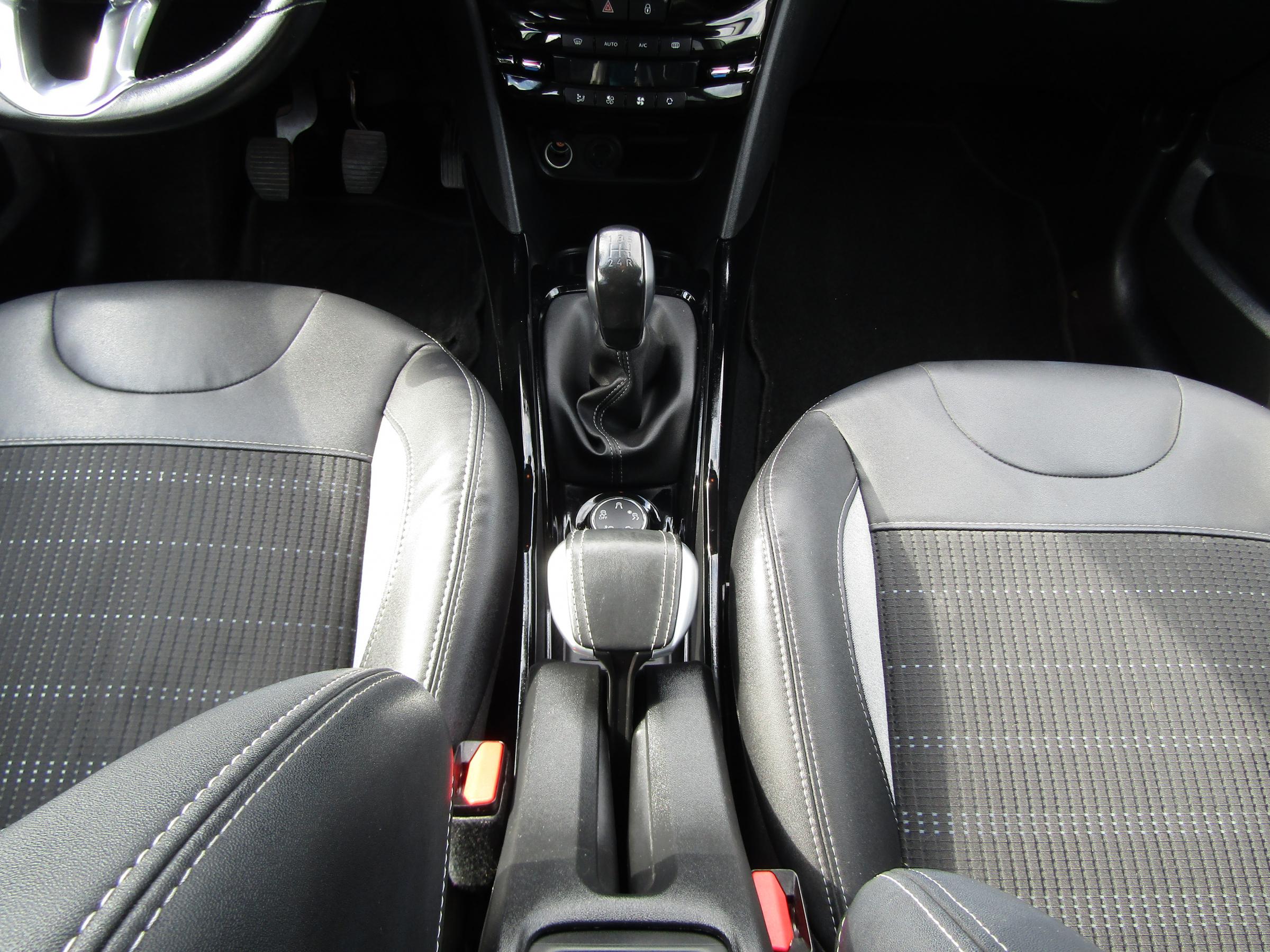 Peugeot 2008, 2015 - pohled č. 15