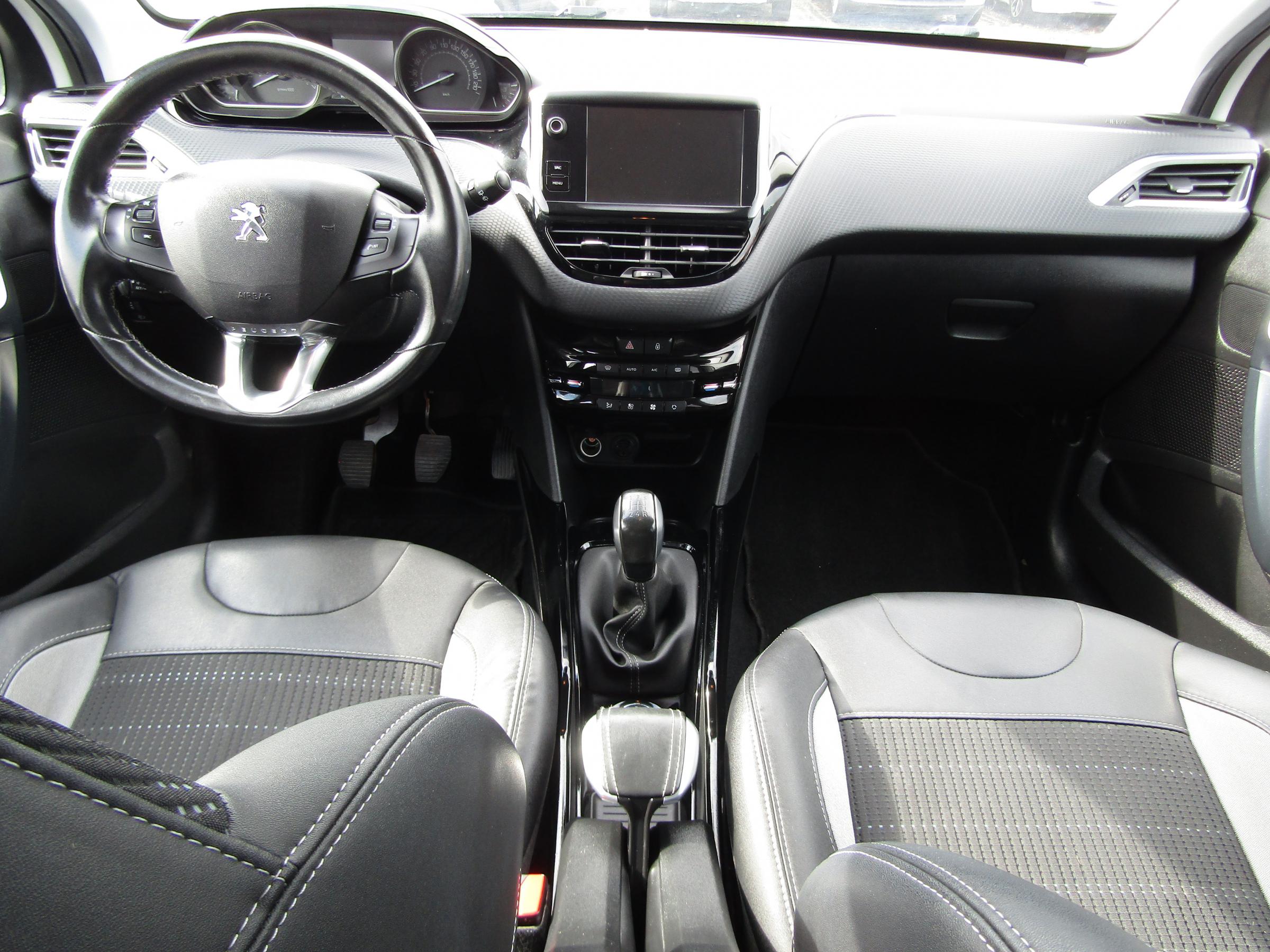 Peugeot 2008, 2015 - pohled č. 9