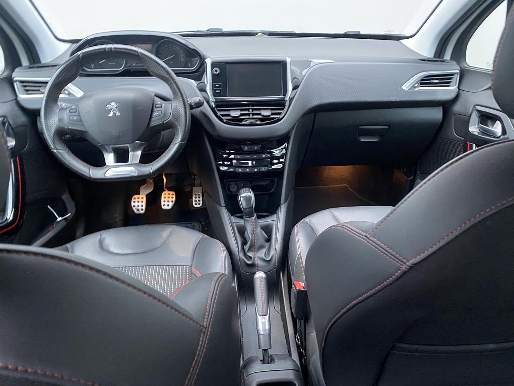Peugeot 208 1.2 PT GT Line
