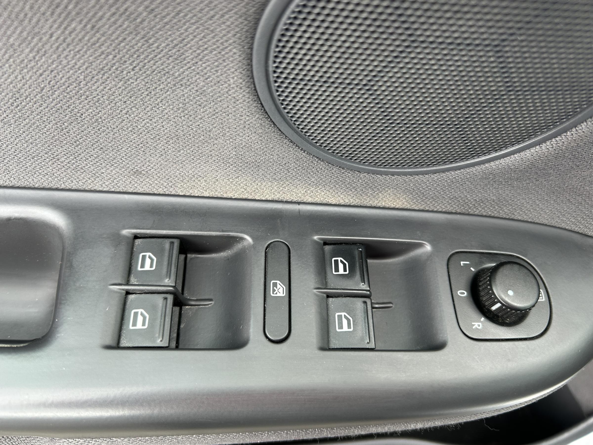 Volkswagen Golf Plus, 2008 - pohled č. 11