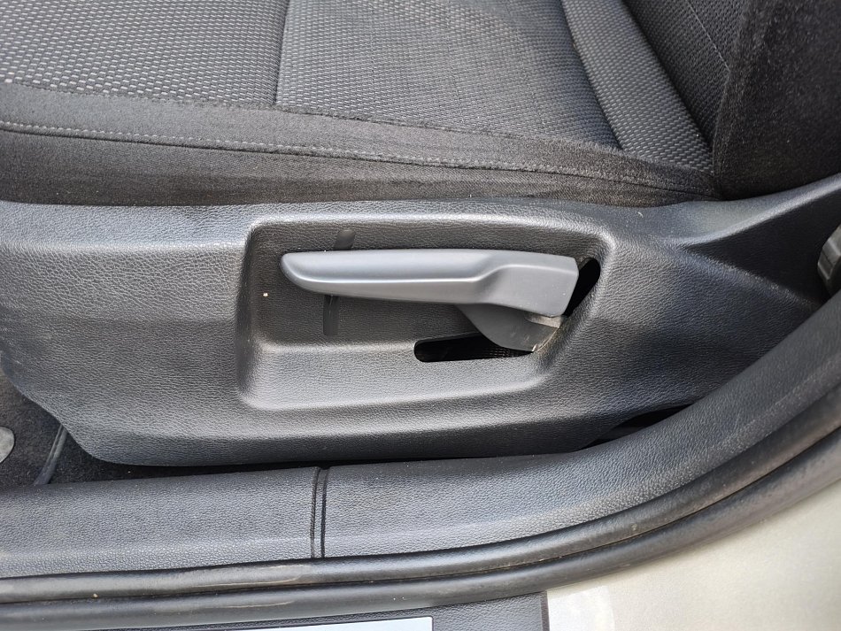 Škoda Octavia III 2.0TDi Scout 4x4