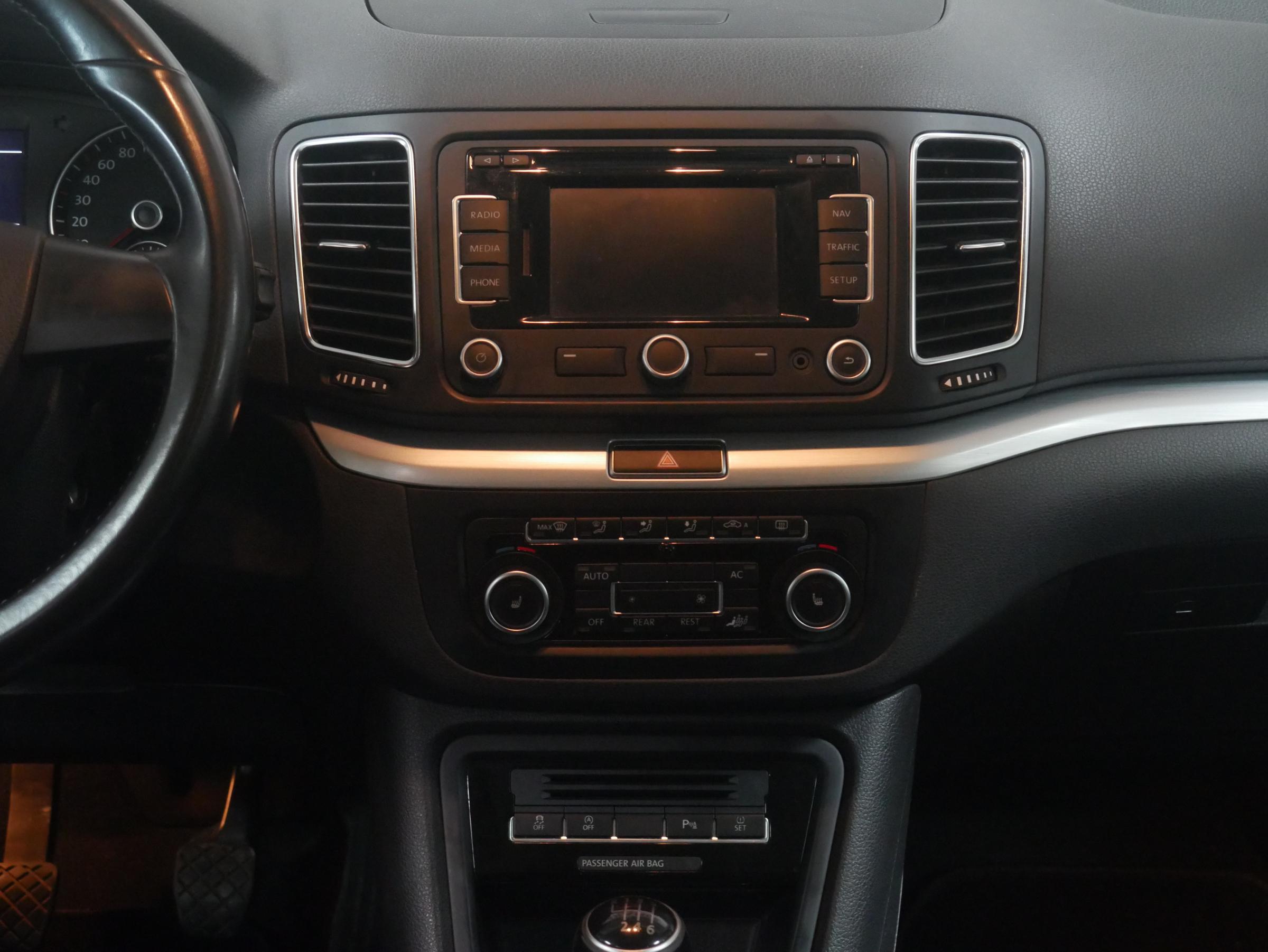 Volkswagen Sharan, 2011 - pohled č. 10