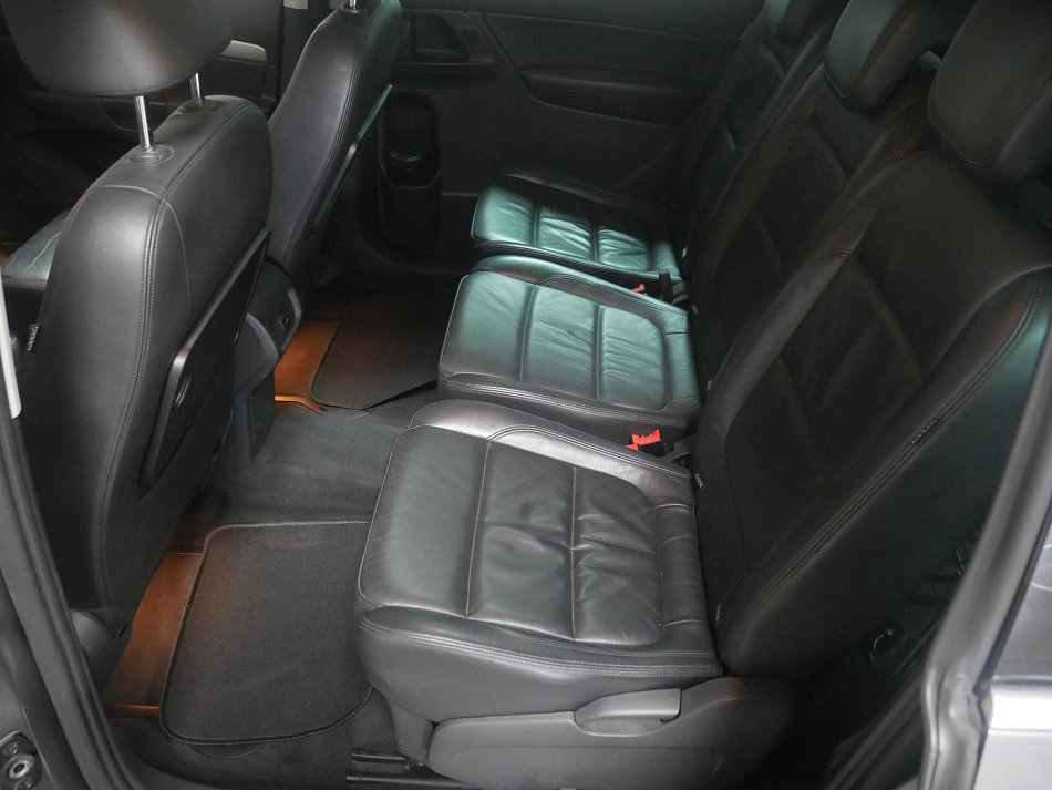 Volkswagen Sharan 2.0 TDi Highline