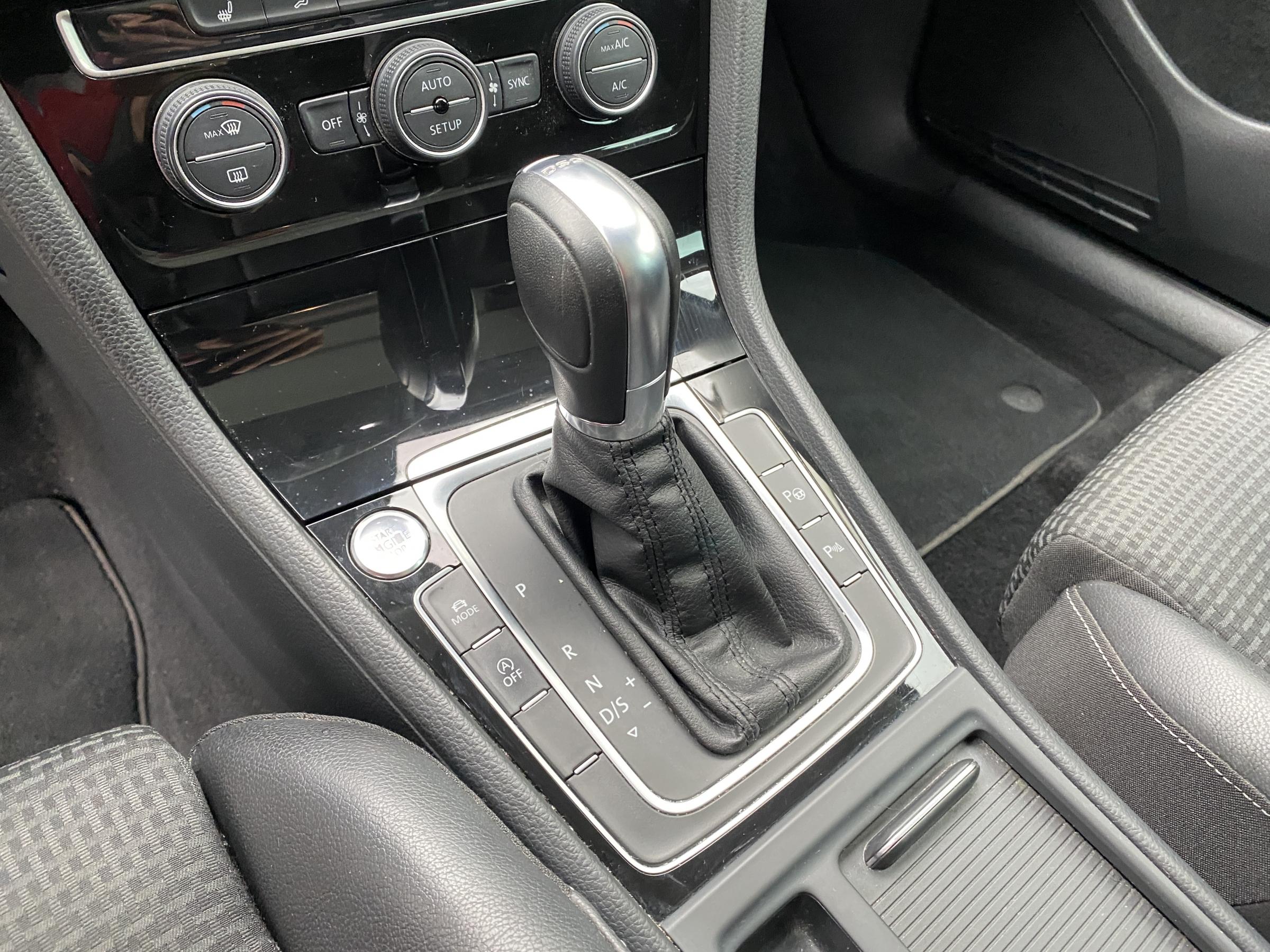 Volkswagen Golf, 2013 - pohled č. 16