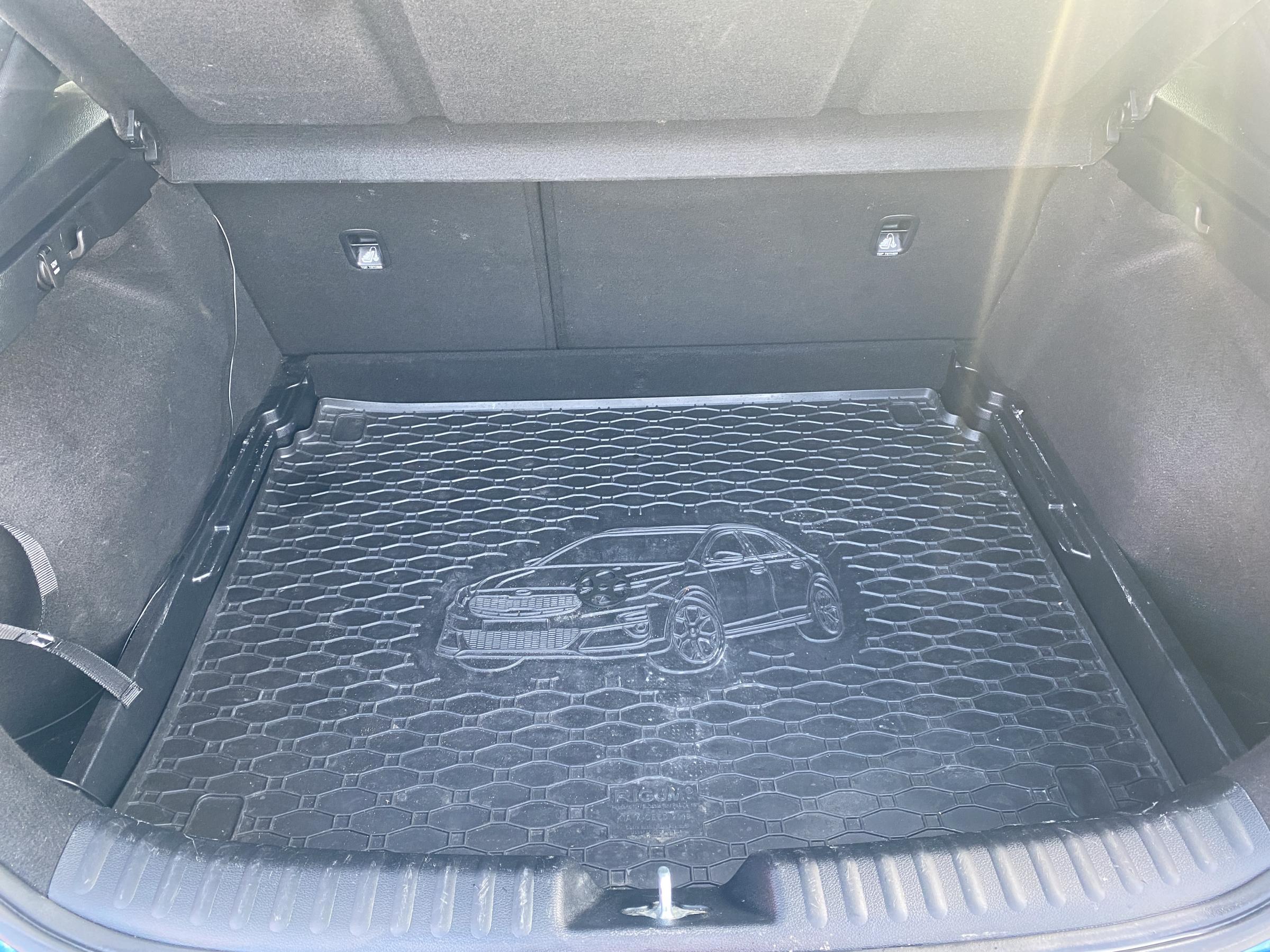 Kia Cee´d, 2020 - pohled č. 7