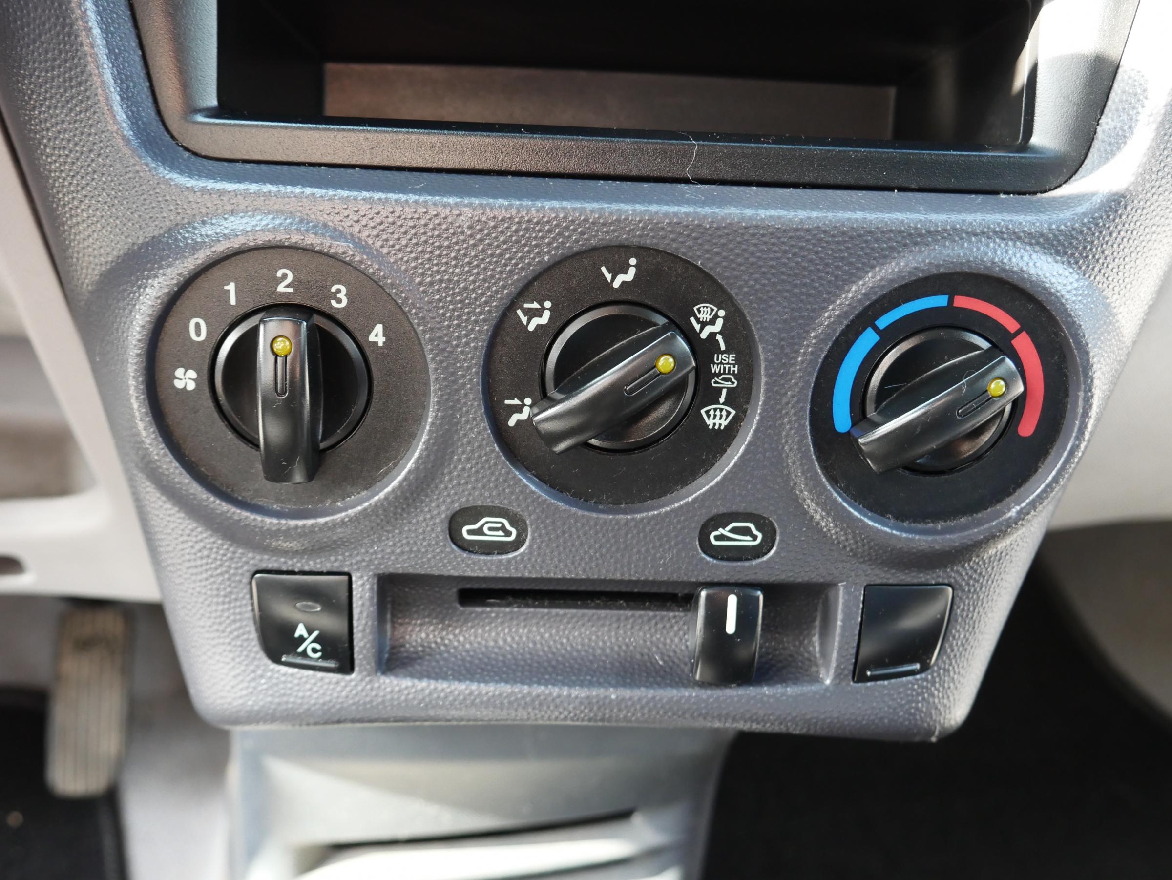 Kia Picanto, 2008 - pohled č. 13