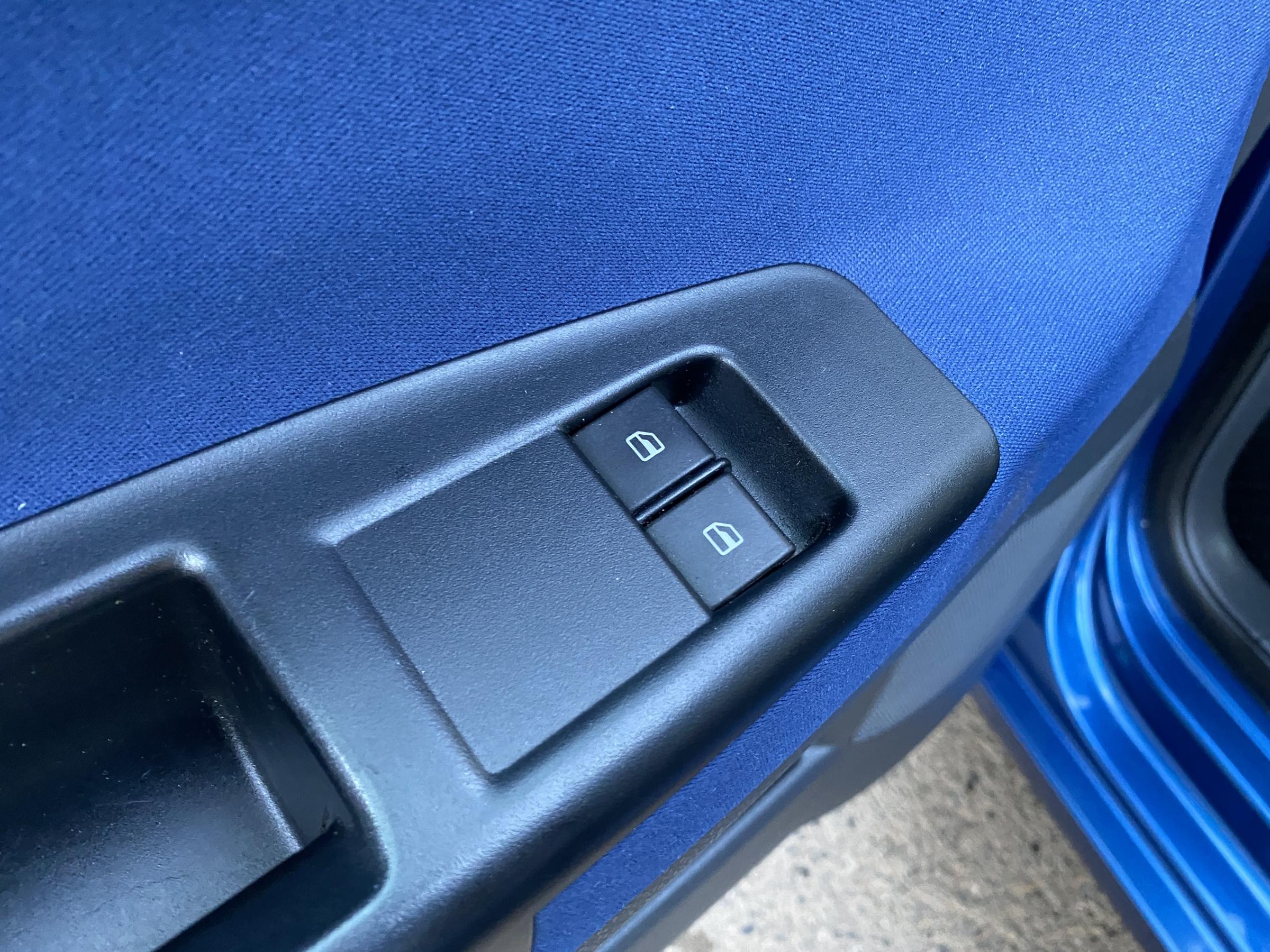 Volkswagen Polo, 2005 - pohled č. 13