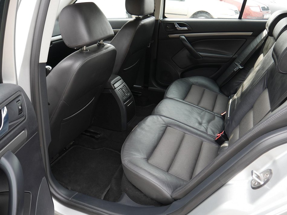 Škoda Octavia II 2.0 FSI 