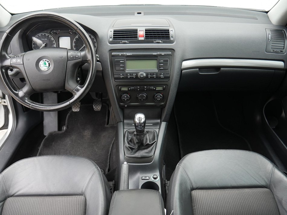 Škoda Octavia II 2.0 FSI 