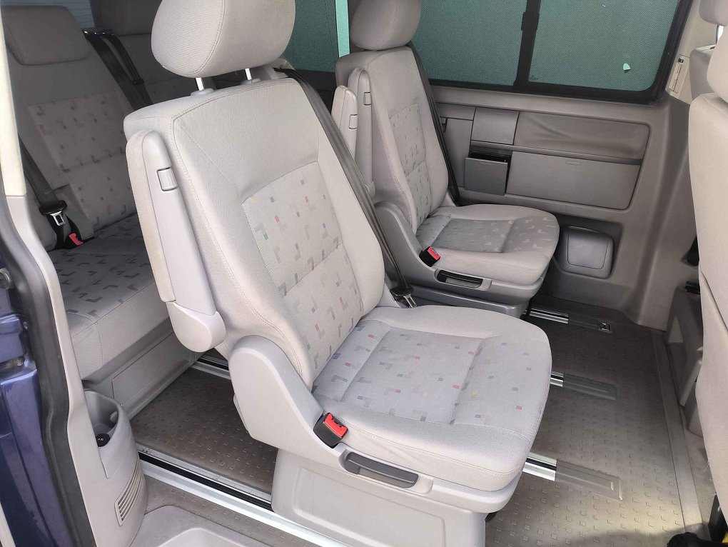 Volkswagen Multivan 2.5 TDi 