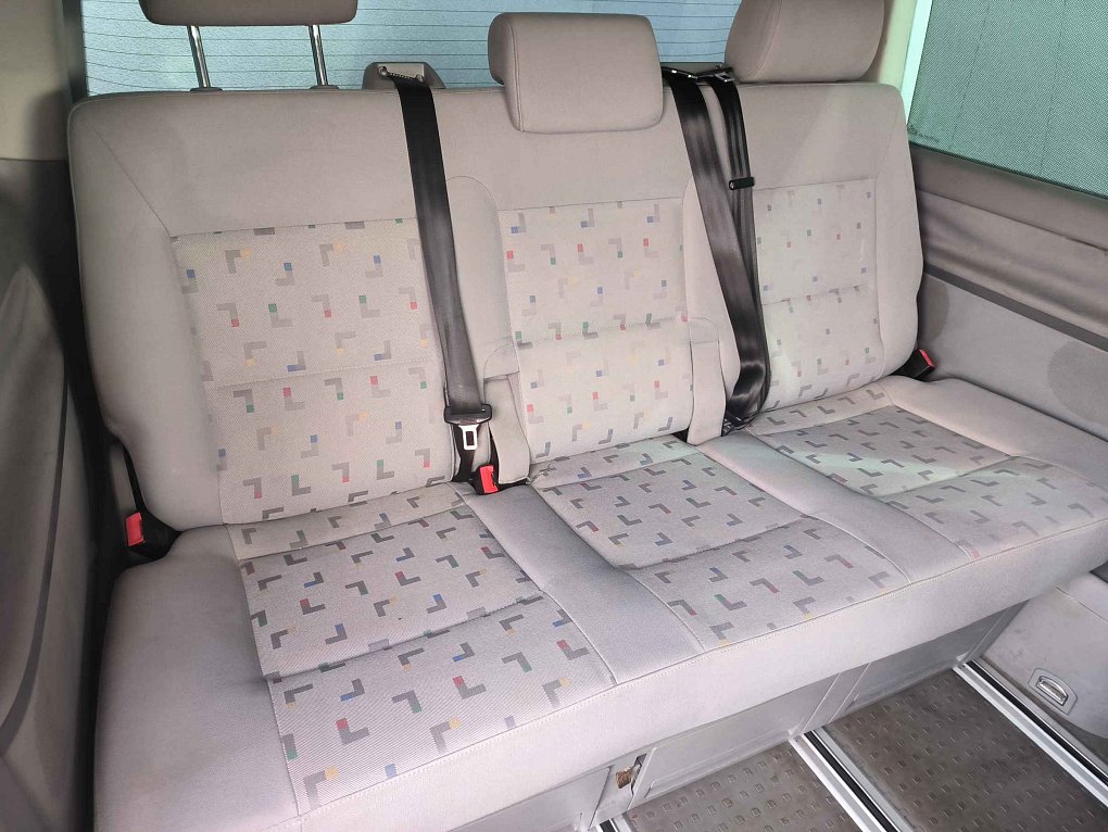 Volkswagen Multivan 2.5 TDi 